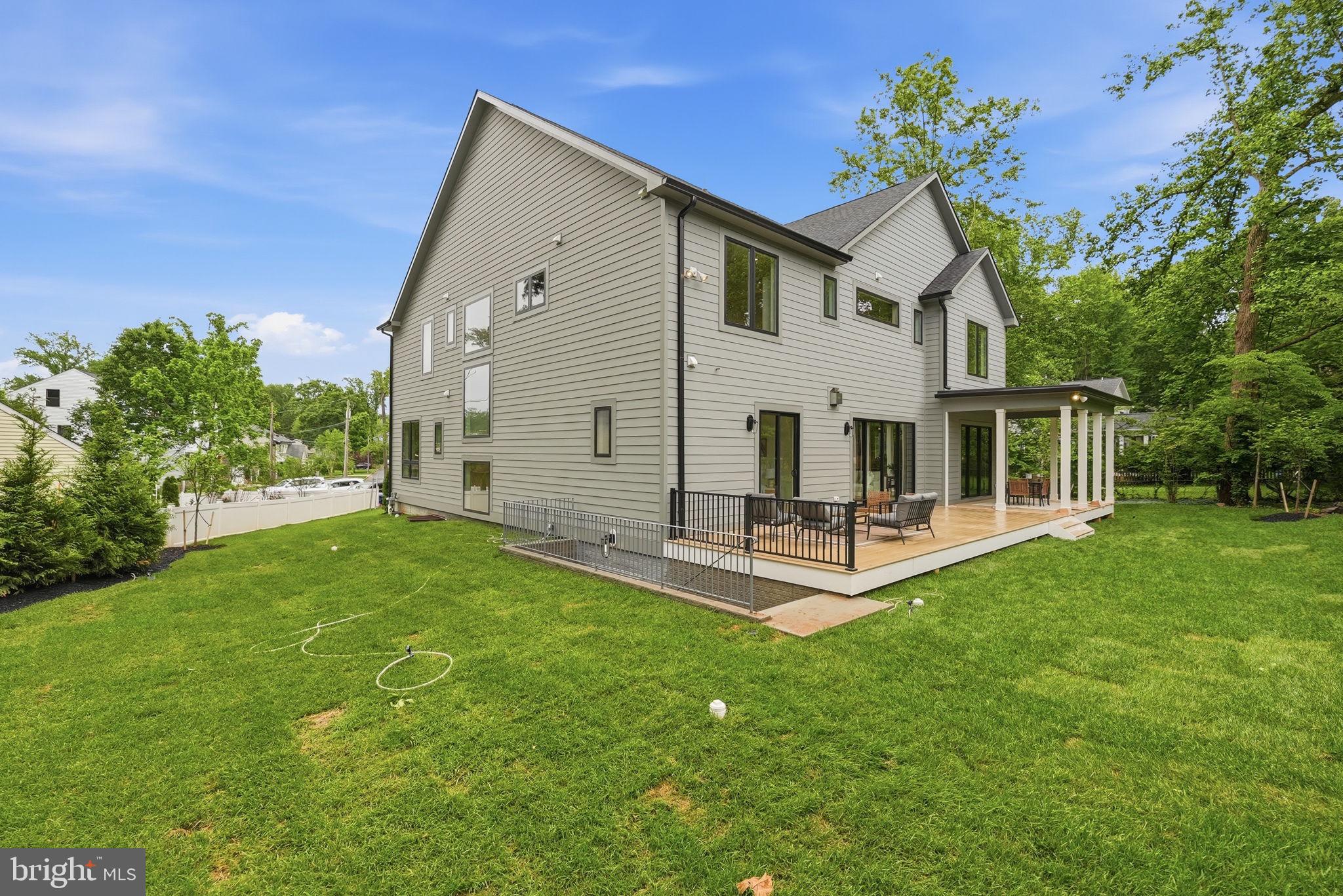 POPLAR HEIGHTS - Residential