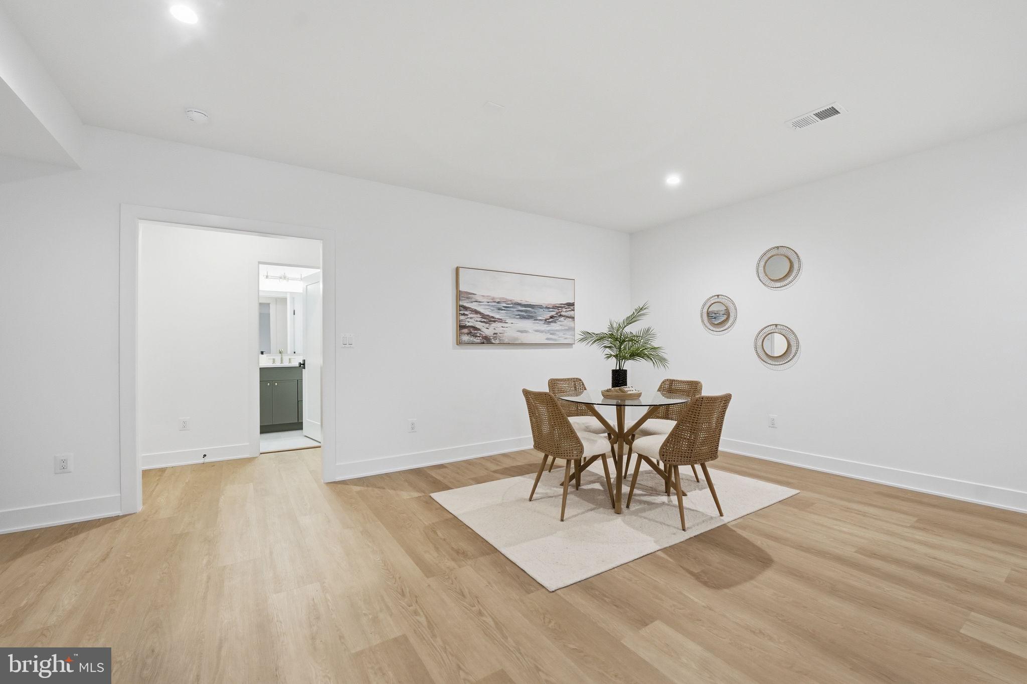 POPLAR HEIGHTS - Residential