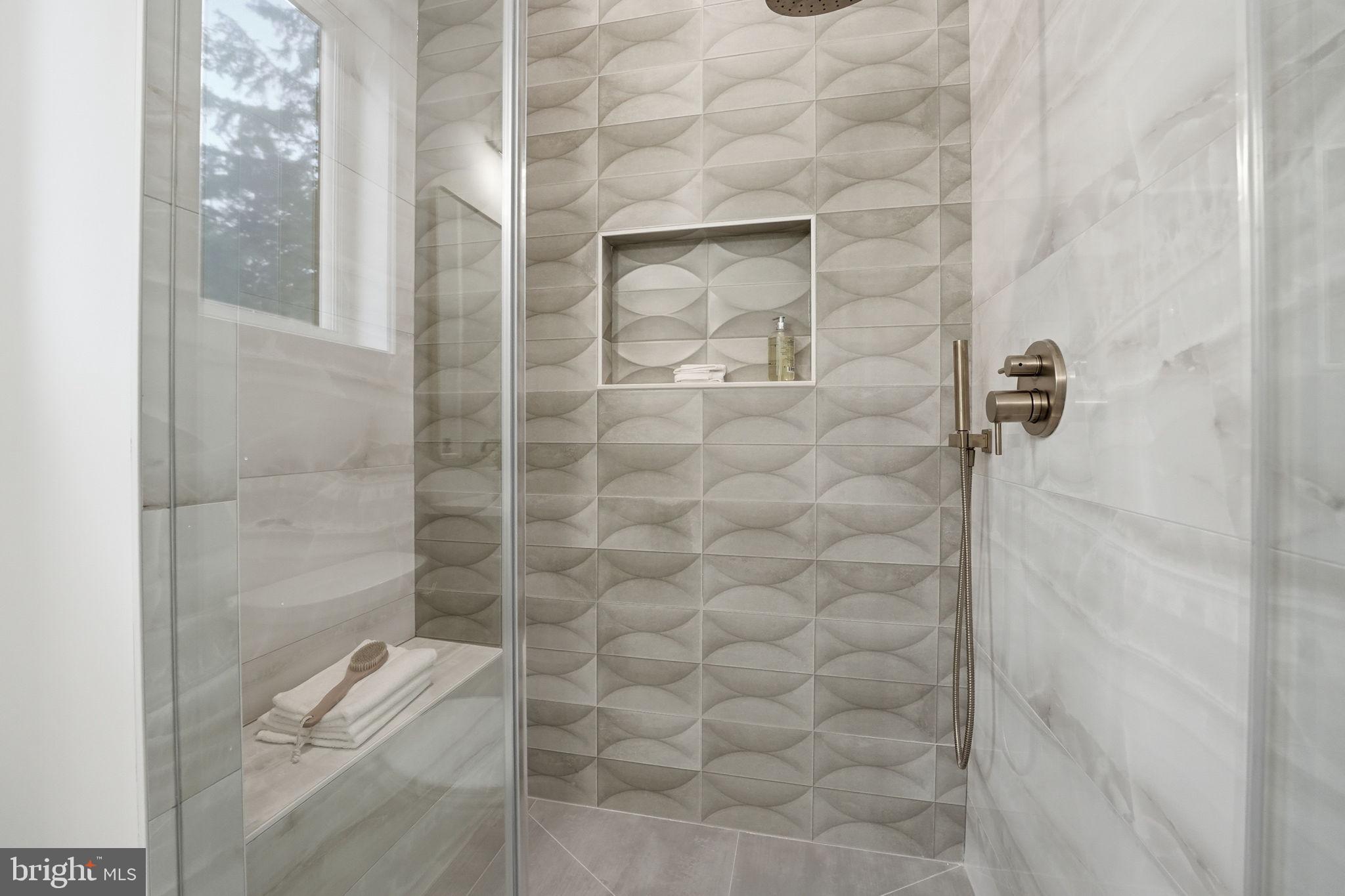 POPLAR HEIGHTS - Residential