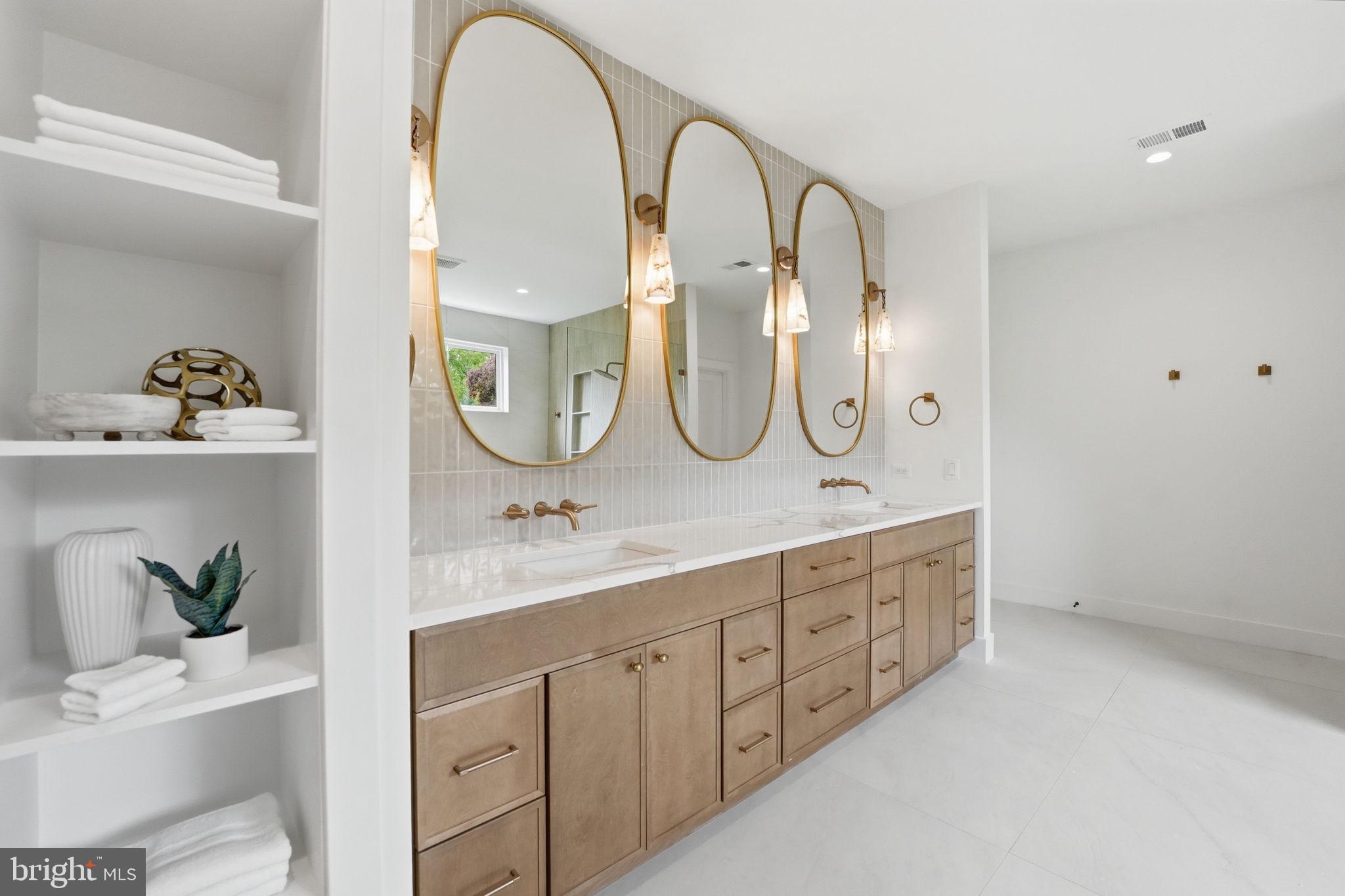 POPLAR HEIGHTS - Residential