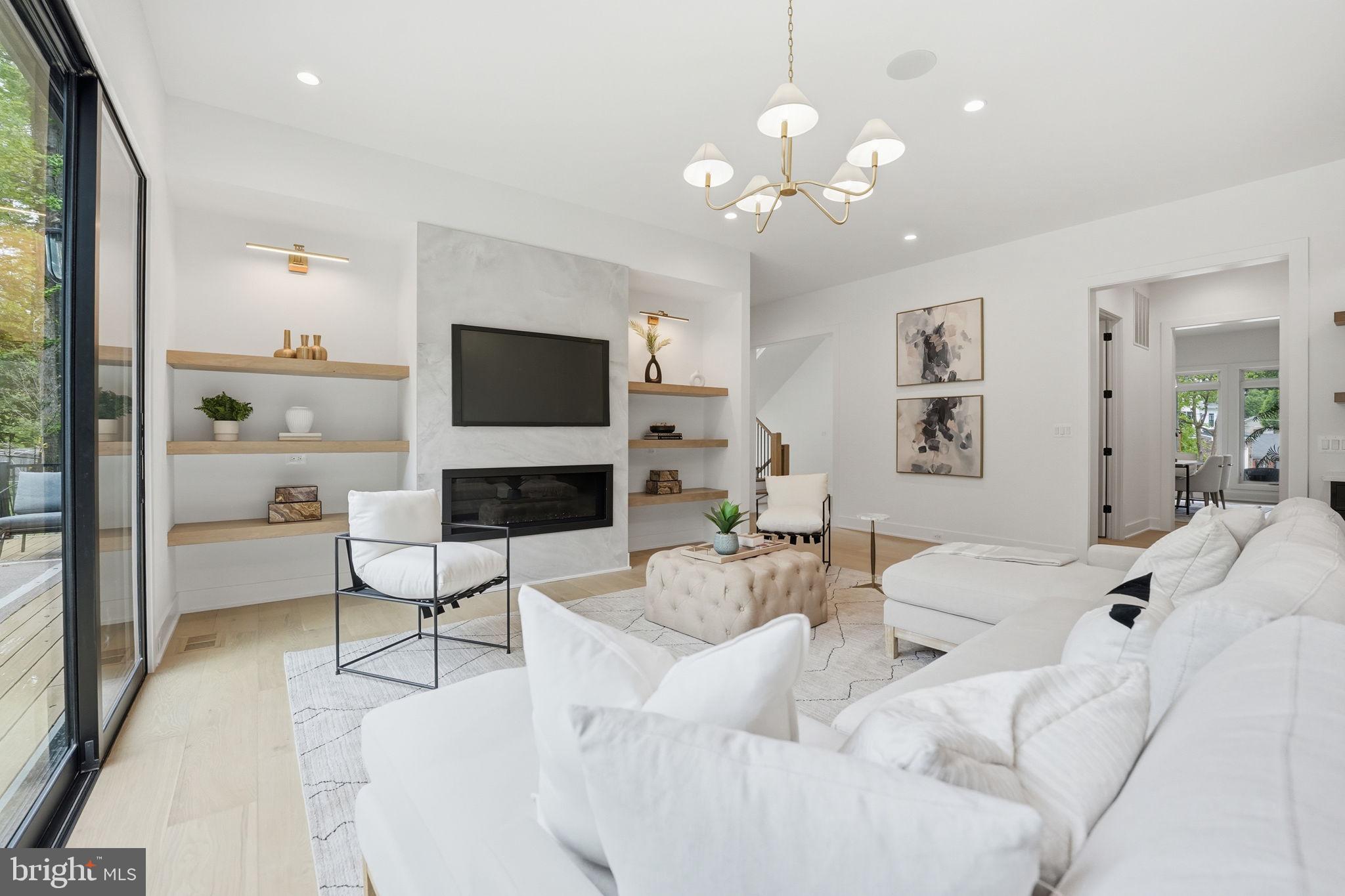 POPLAR HEIGHTS - Residential