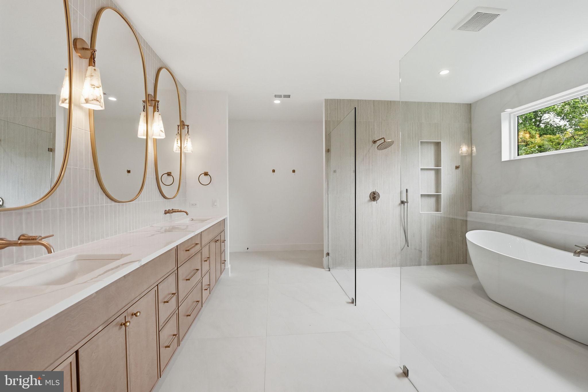 POPLAR HEIGHTS - Residential