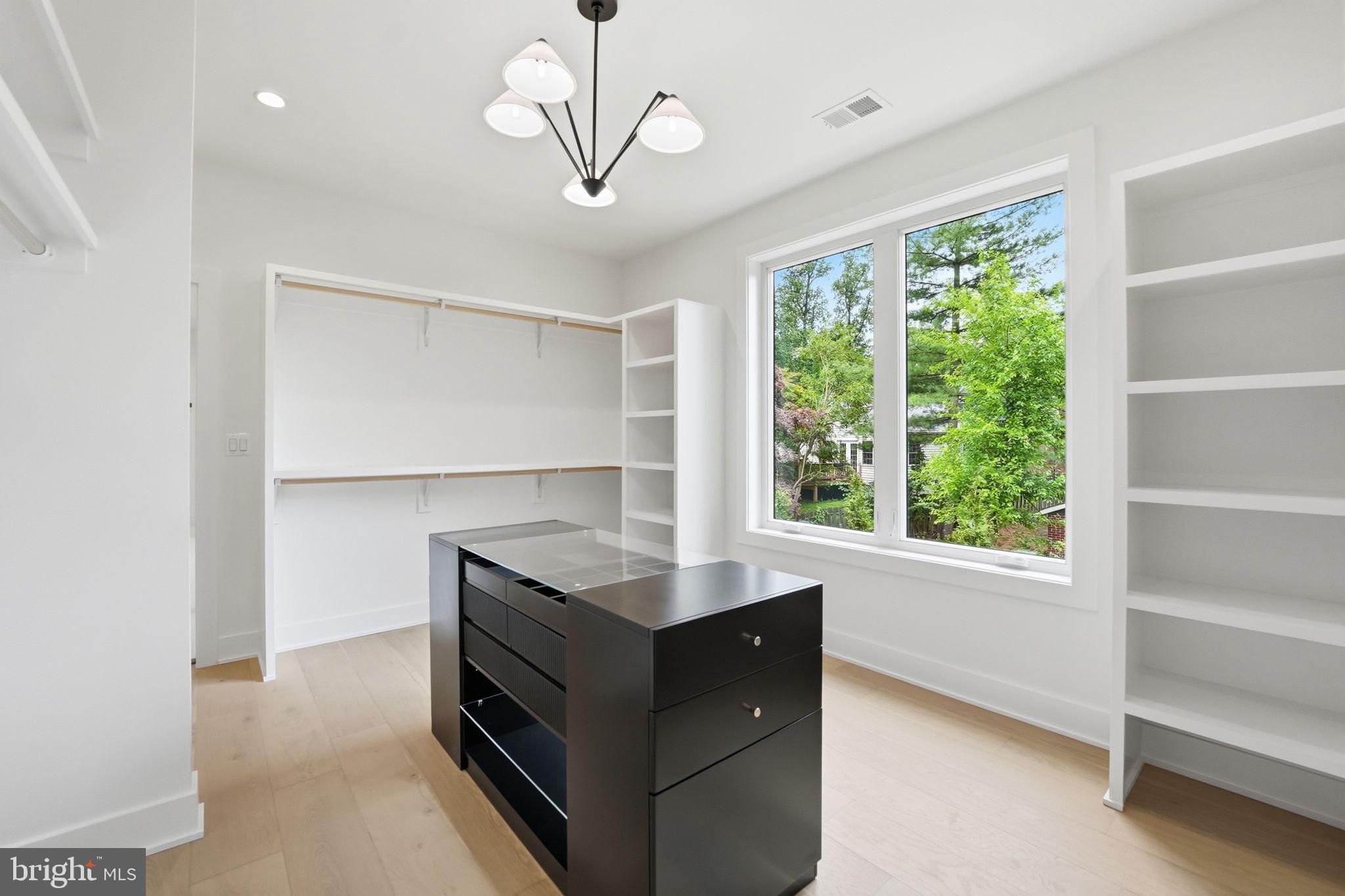 POPLAR HEIGHTS - Residential