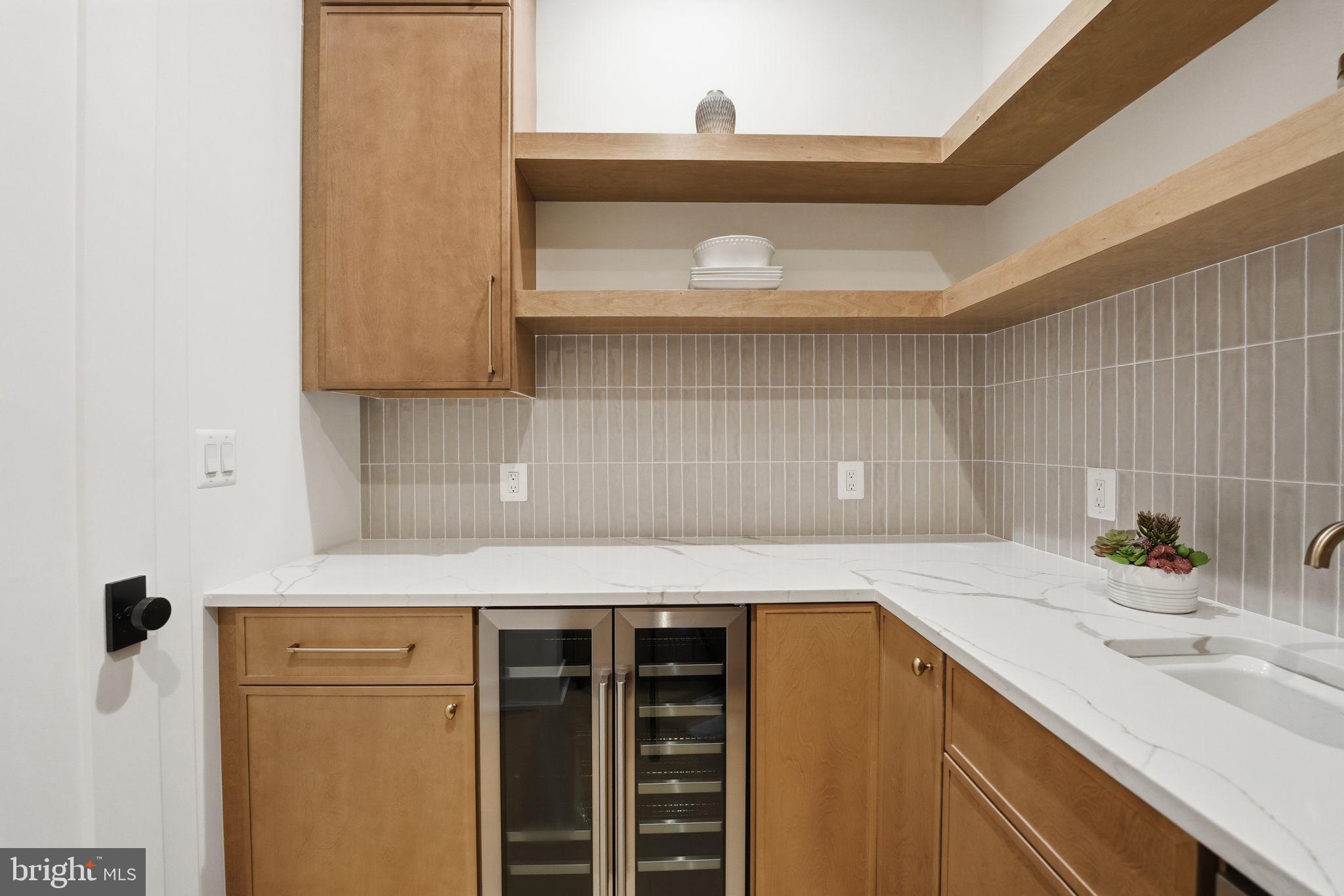 POPLAR HEIGHTS - Residential