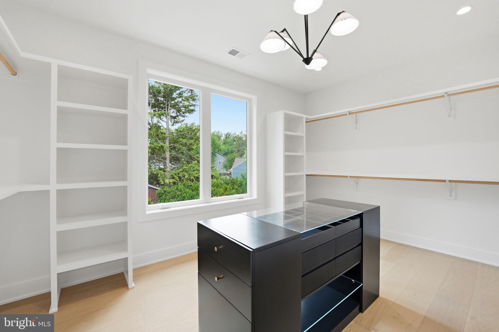 POPLAR HEIGHTS - Residential