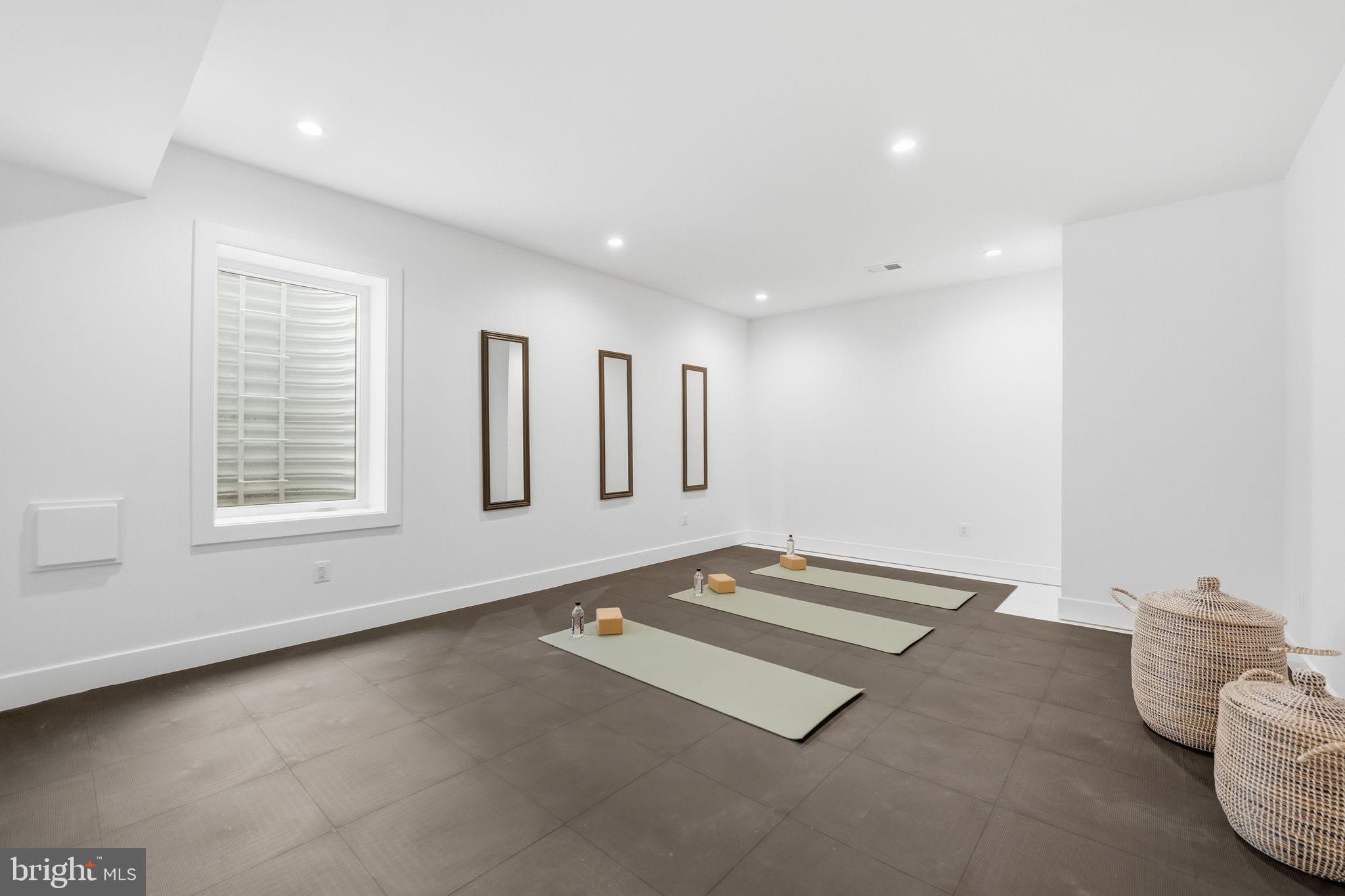 POPLAR HEIGHTS - Residential