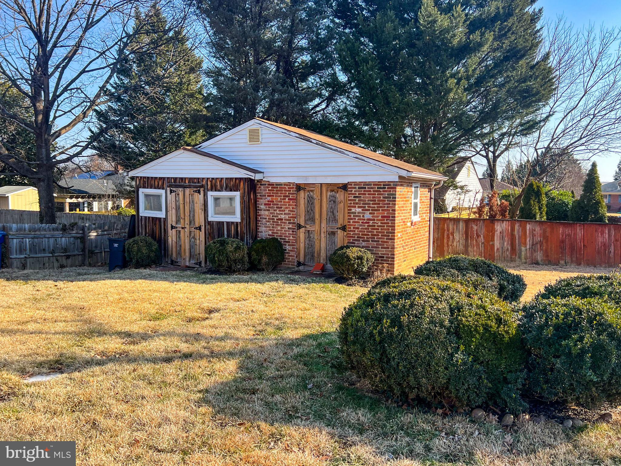 ALEXANDRIA - Residential