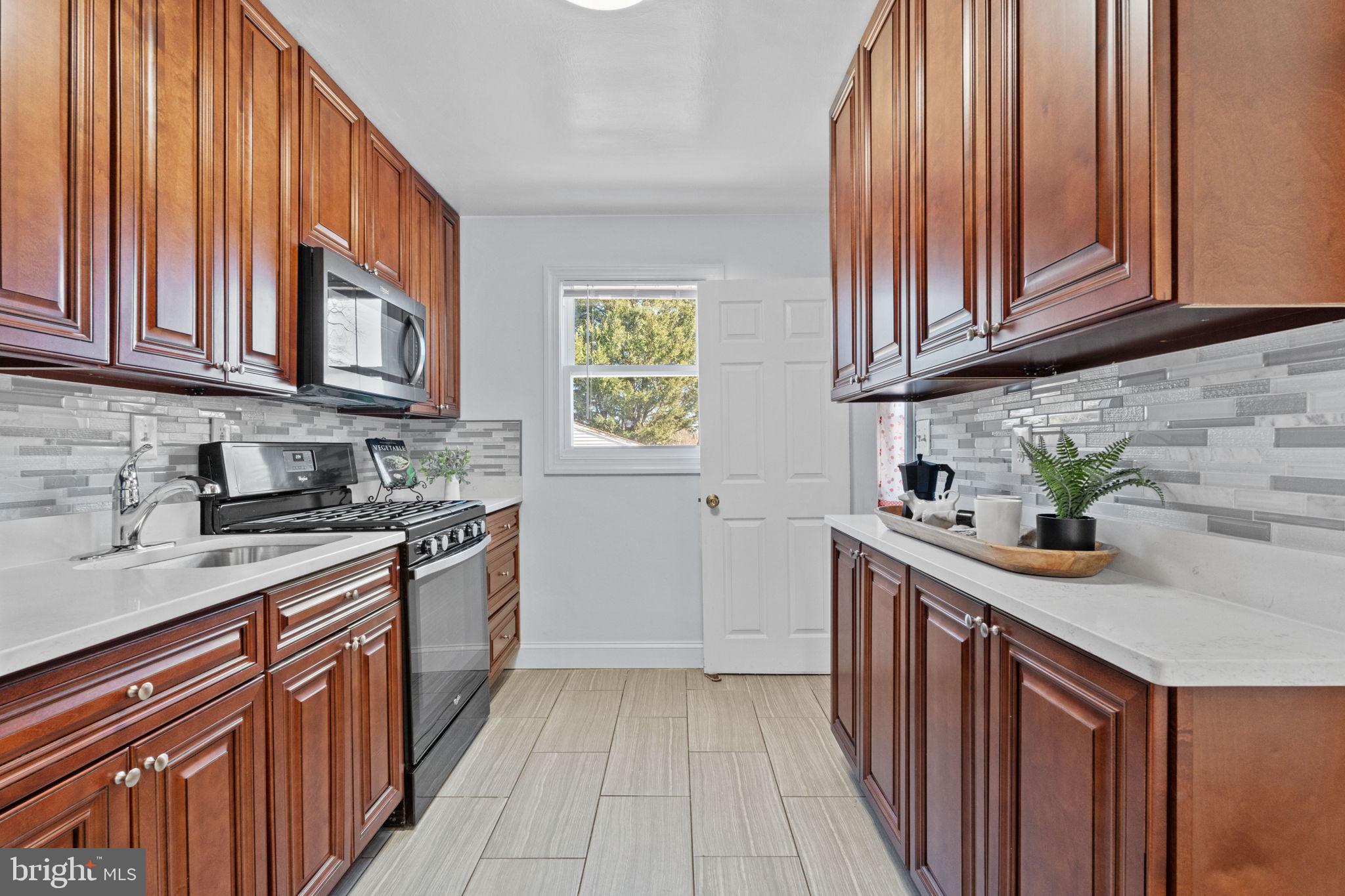 ALEXANDRIA - Residential