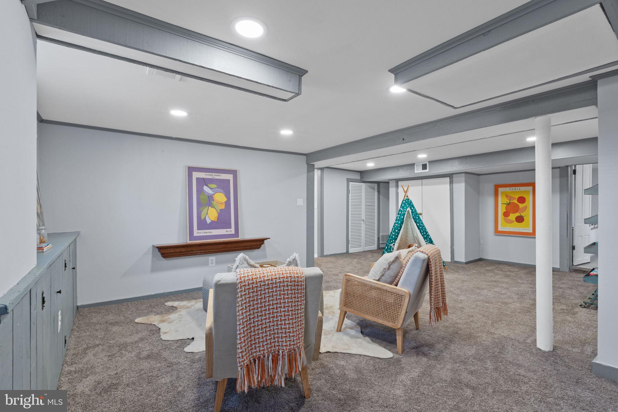 ALEXANDRIA - Residential