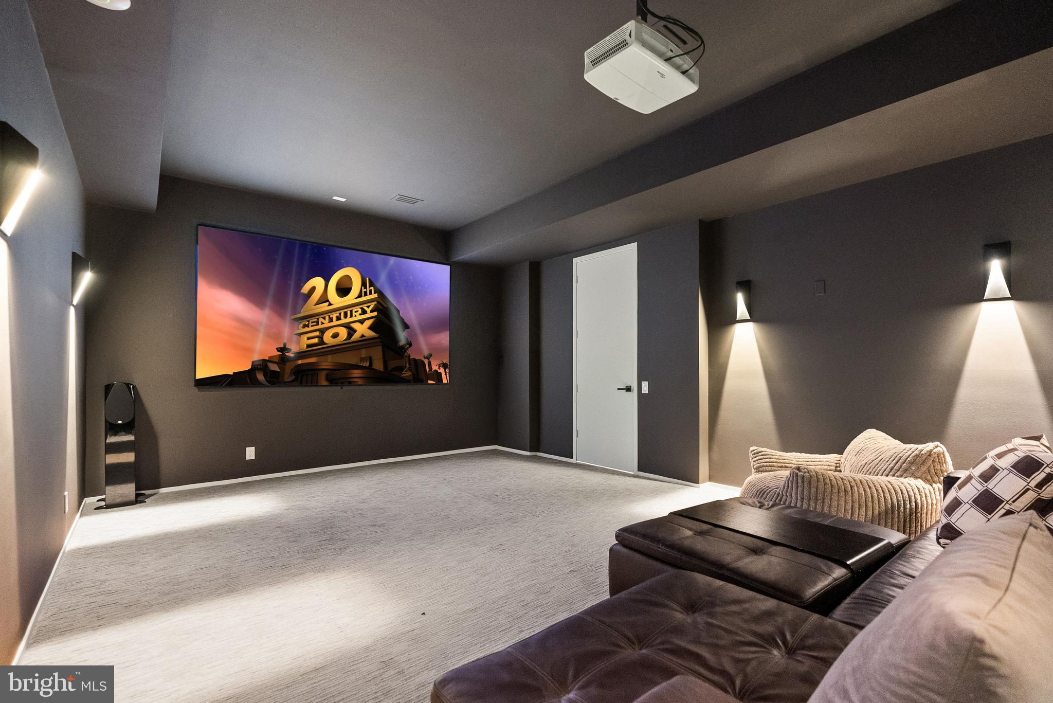 WOODSIDE ESTATES - Residential