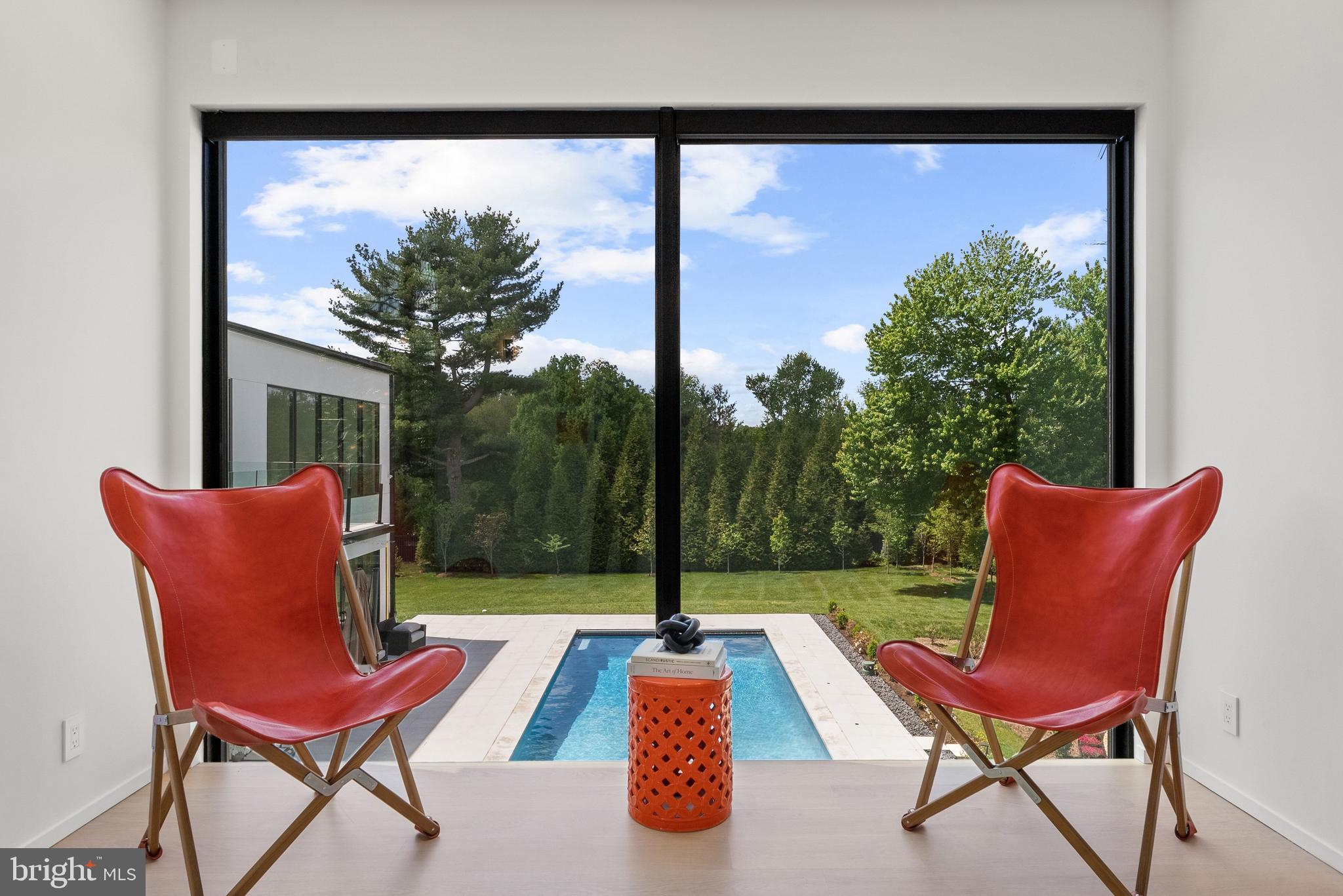 WOODSIDE ESTATES - Residential