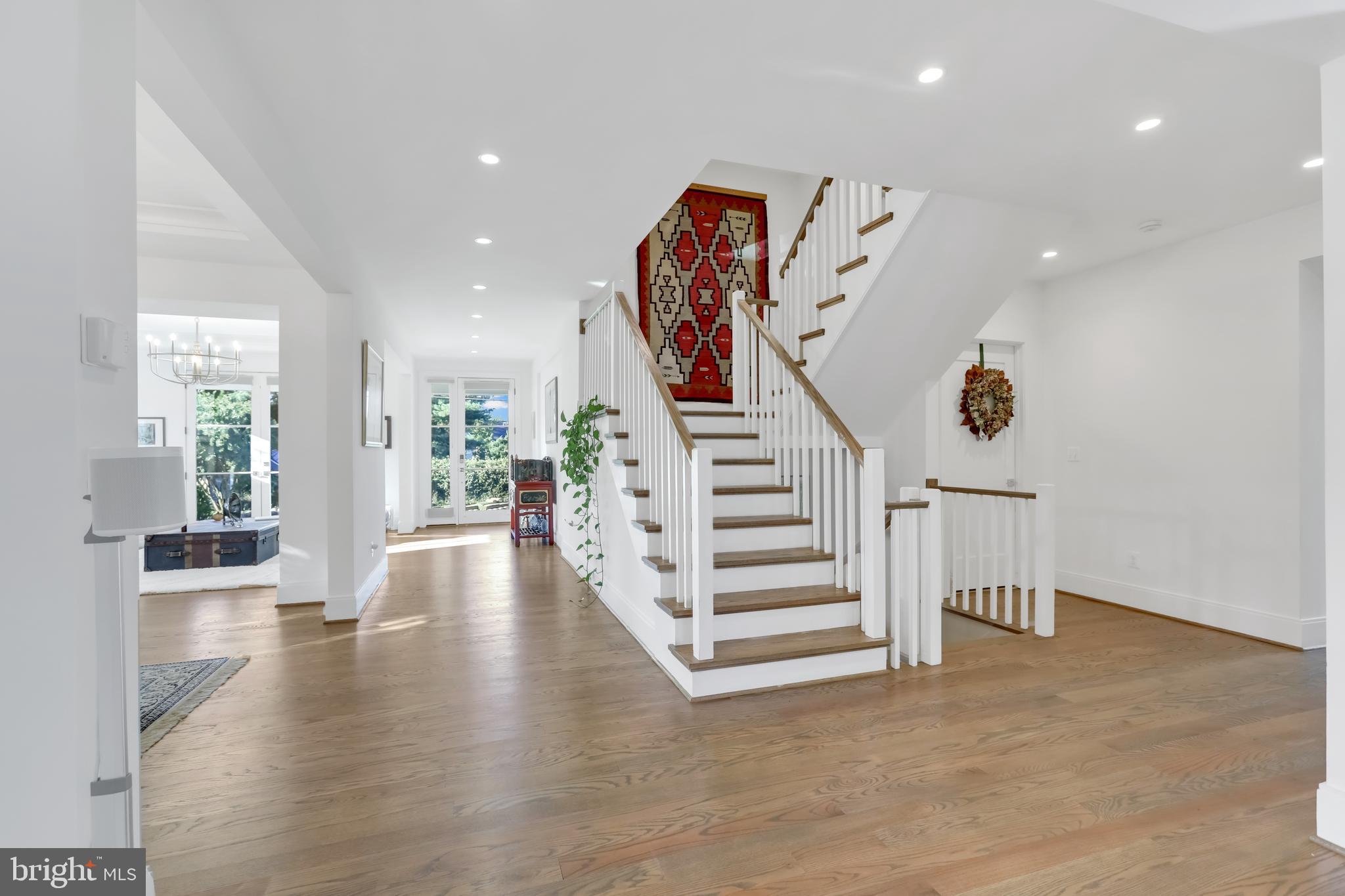 VIENNA WOODS - Residential