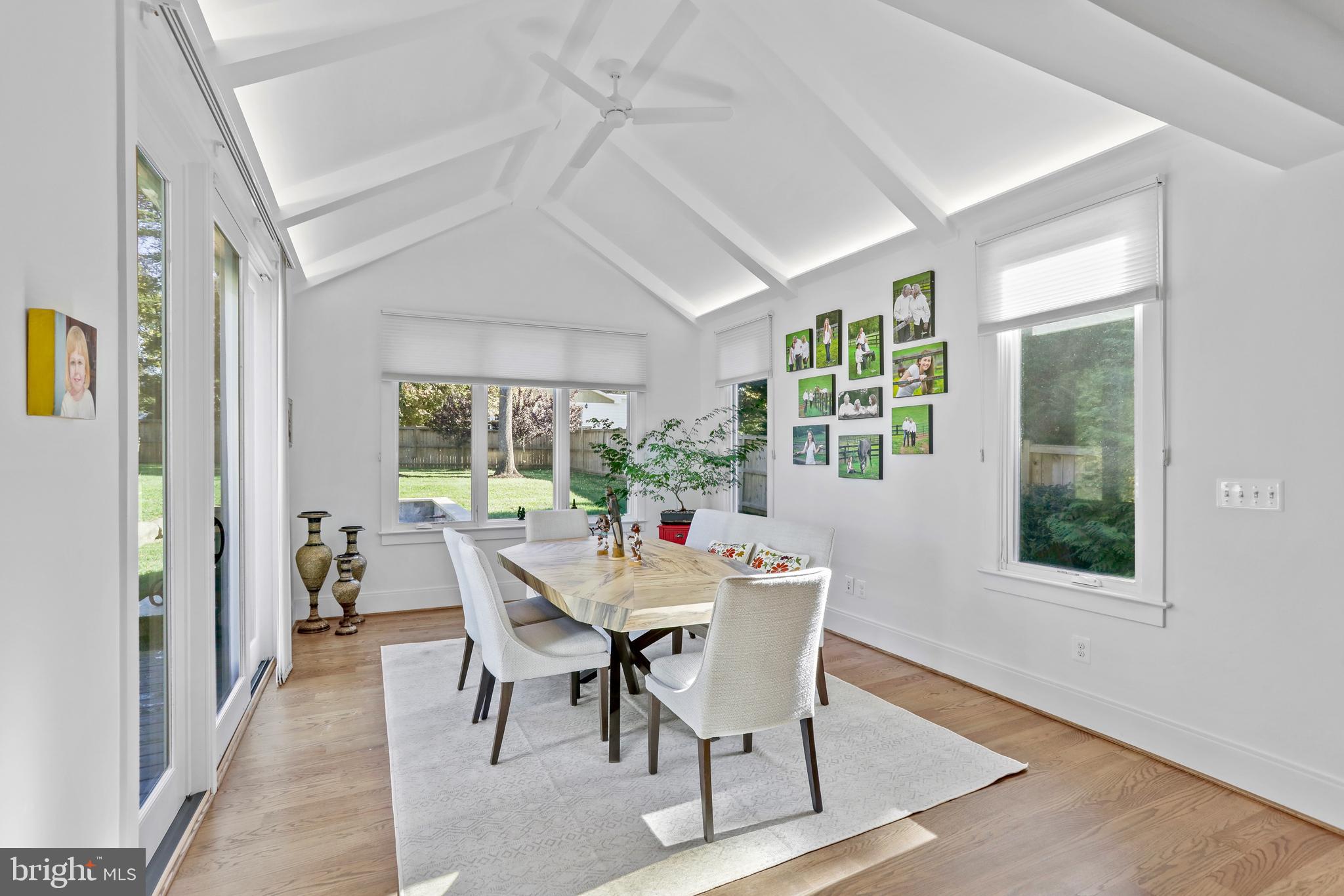 VIENNA WOODS - Residential