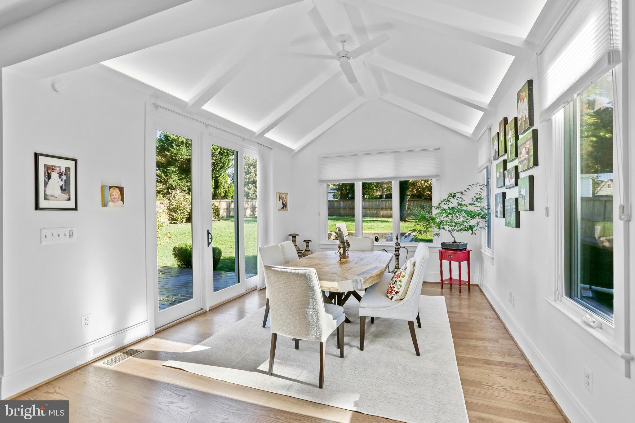 VIENNA WOODS - Residential