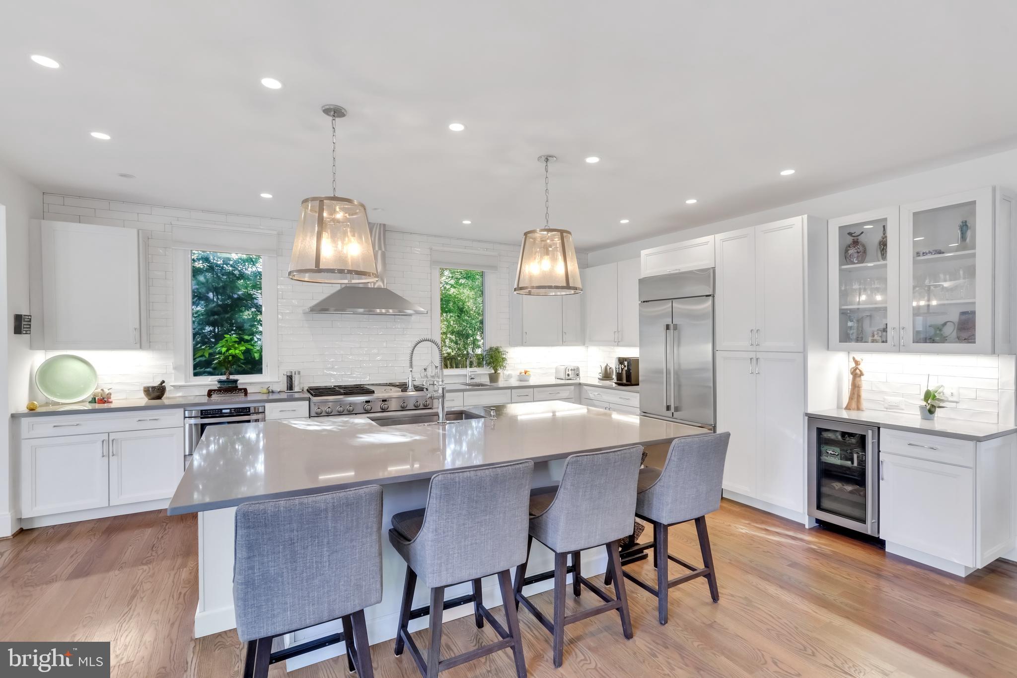 VIENNA WOODS - Residential