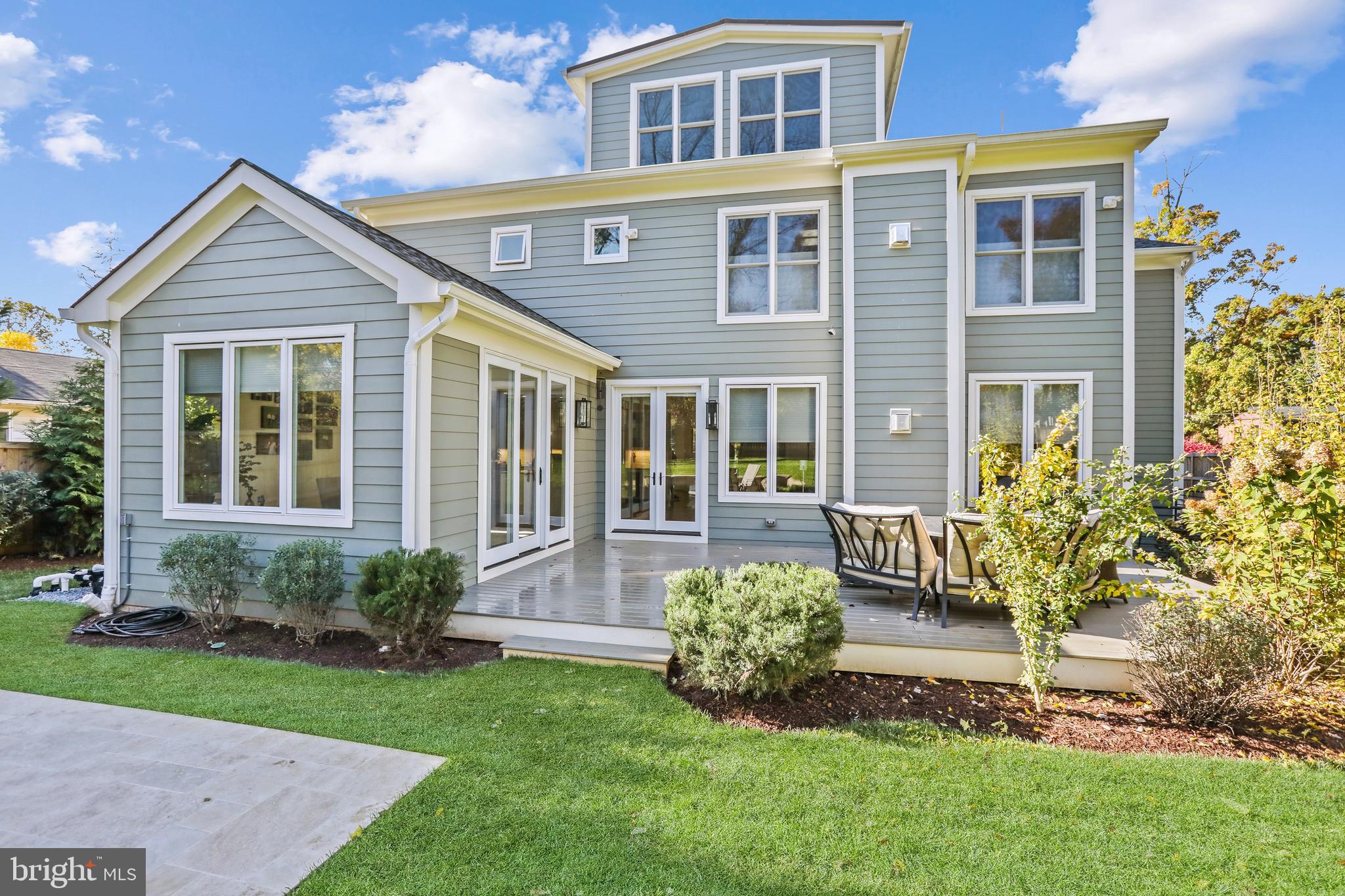 VIENNA WOODS - Residential