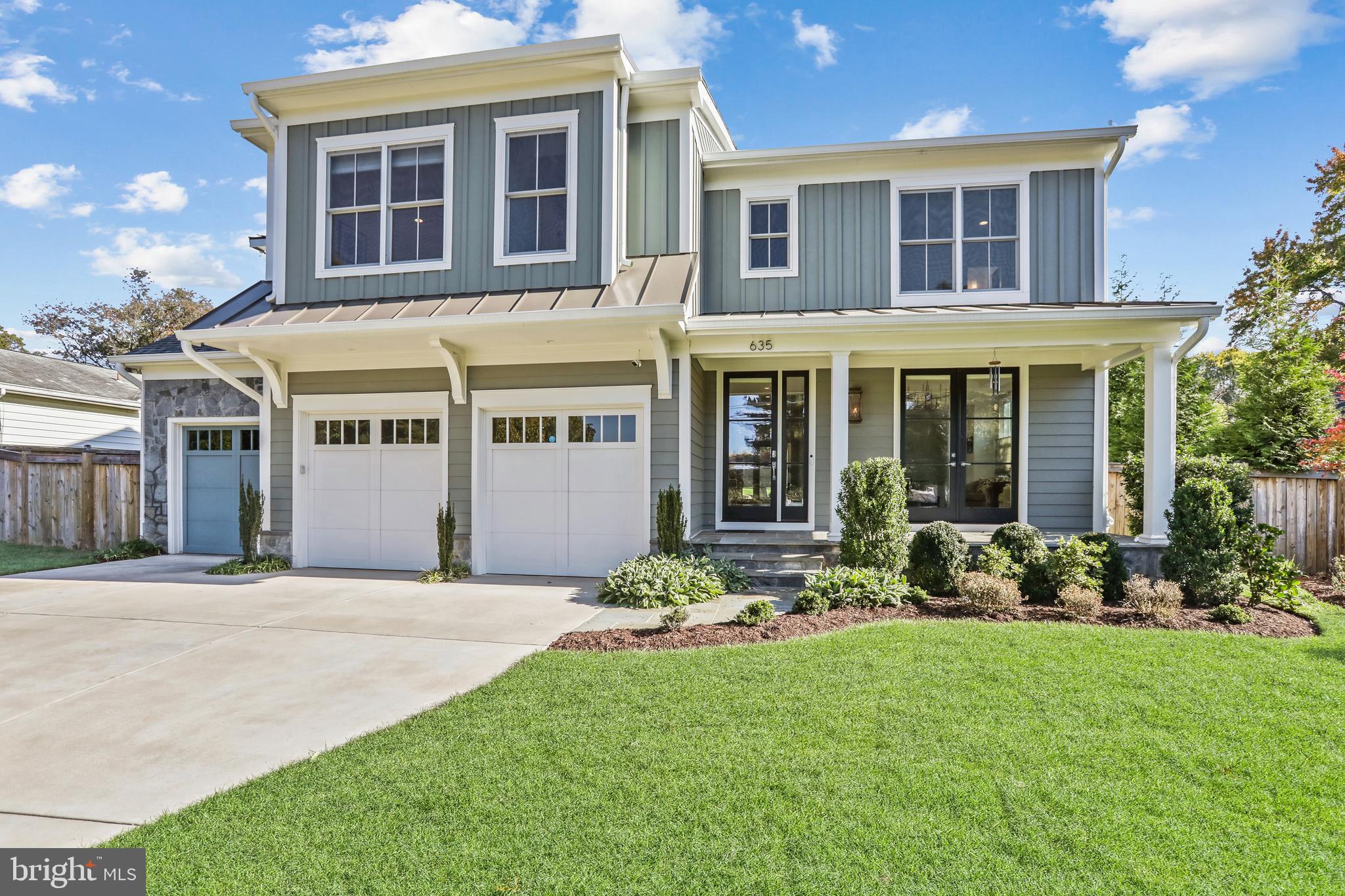 VIENNA WOODS - Residential