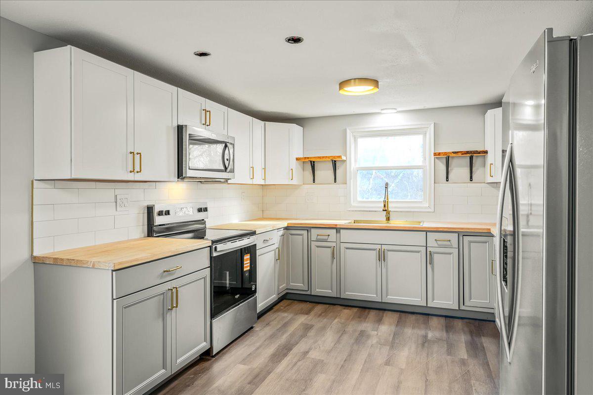 INDIAN MOUNTAIN LAKES - Residential