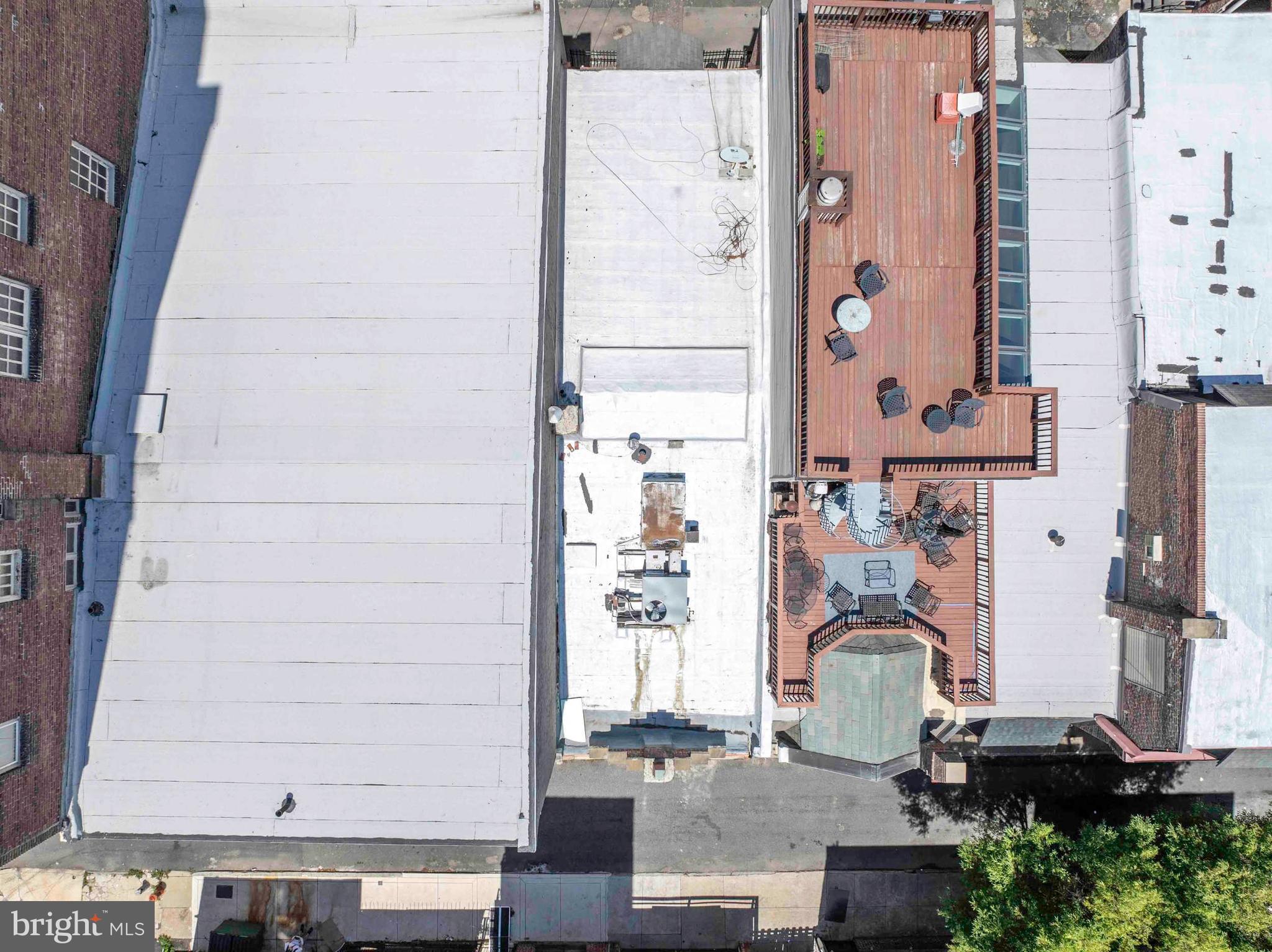 CENTER CITY - Commercial Sale