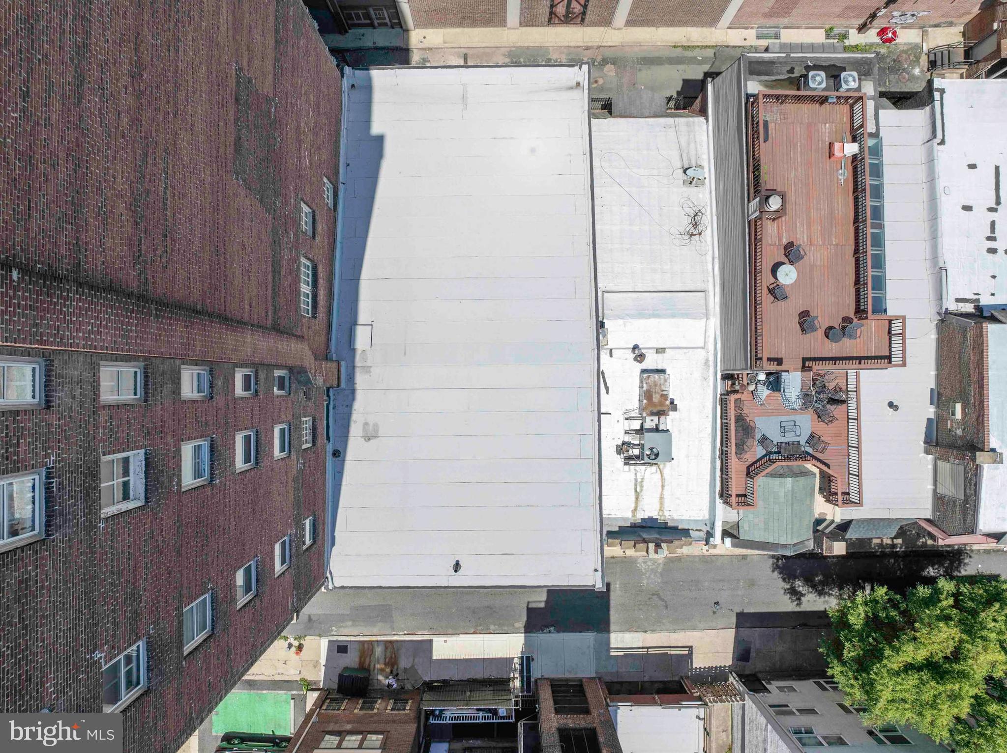 CENTER CITY - Commercial Sale