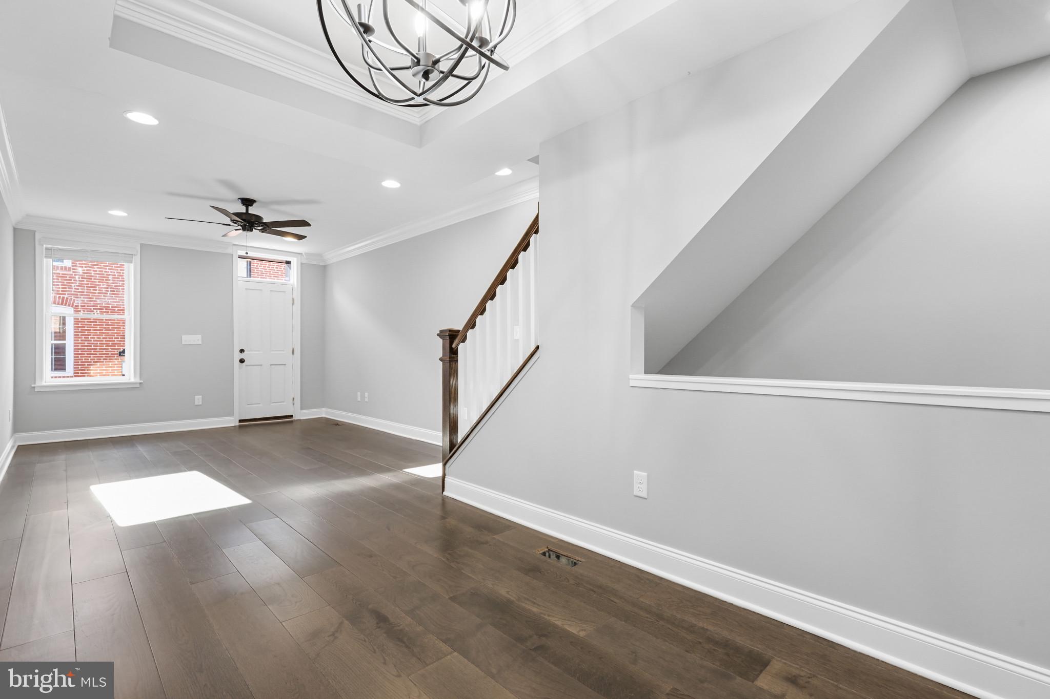 LOCUST POINT - Residential