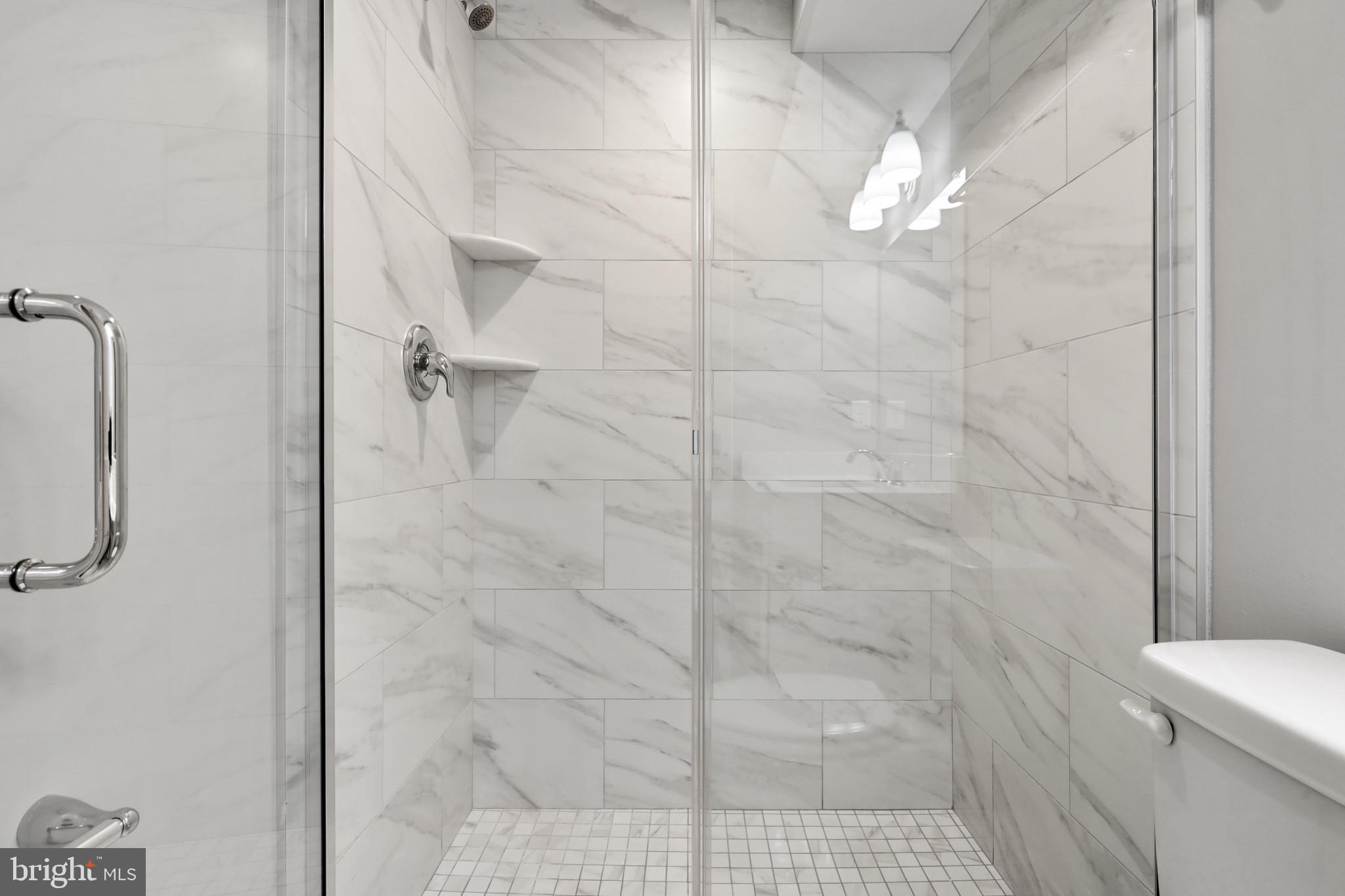 LOCUST POINT - Residential