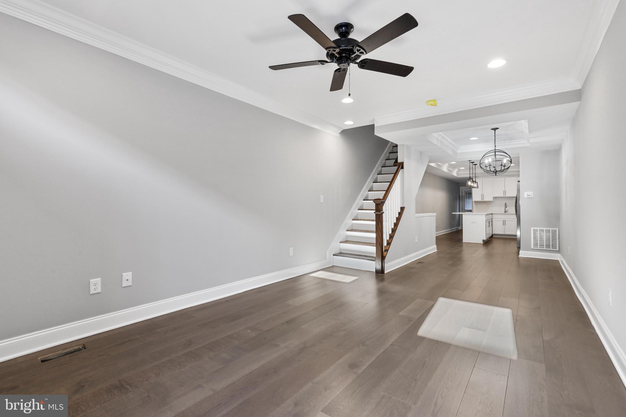 LOCUST POINT - Residential