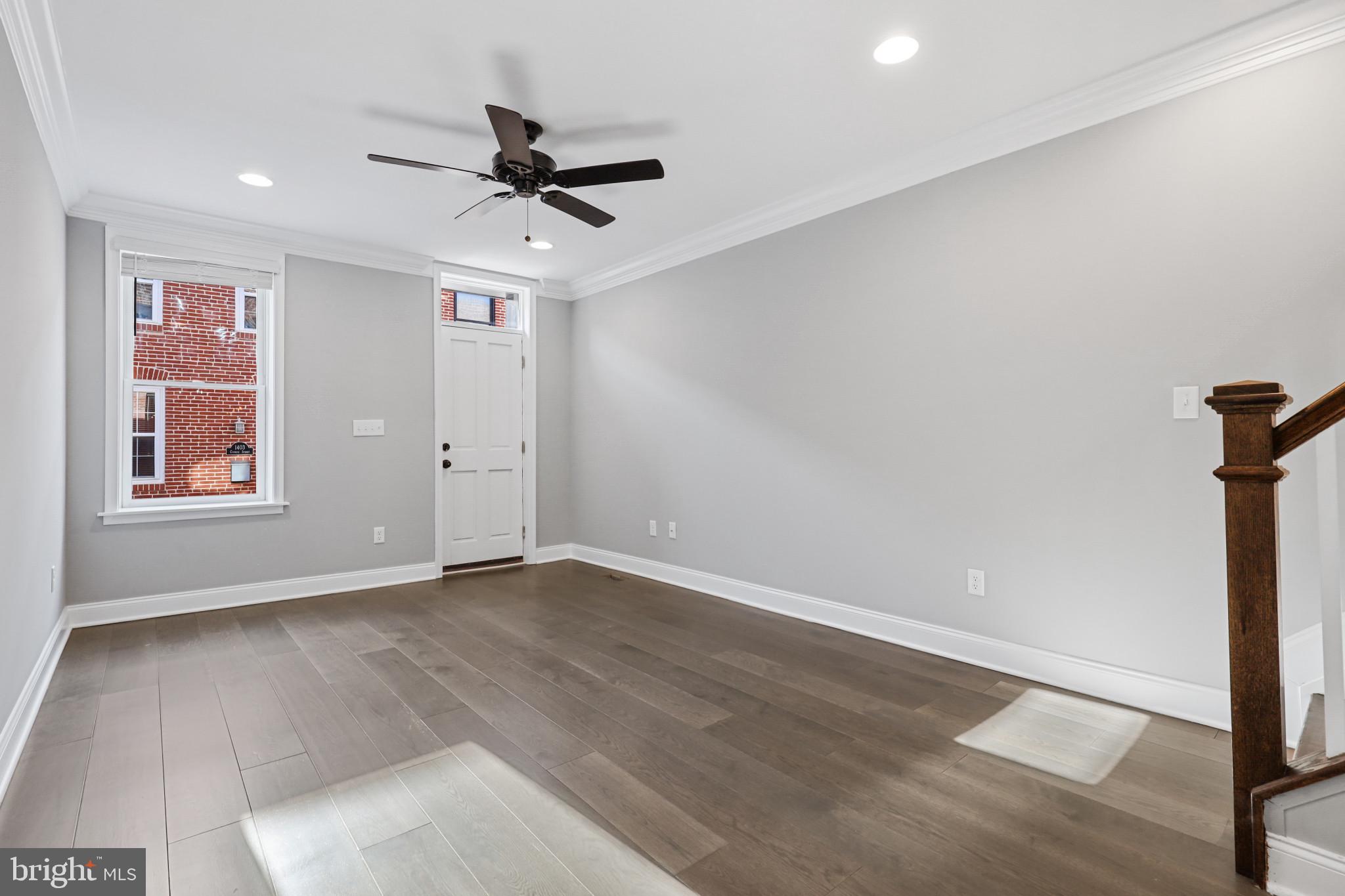 LOCUST POINT - Residential