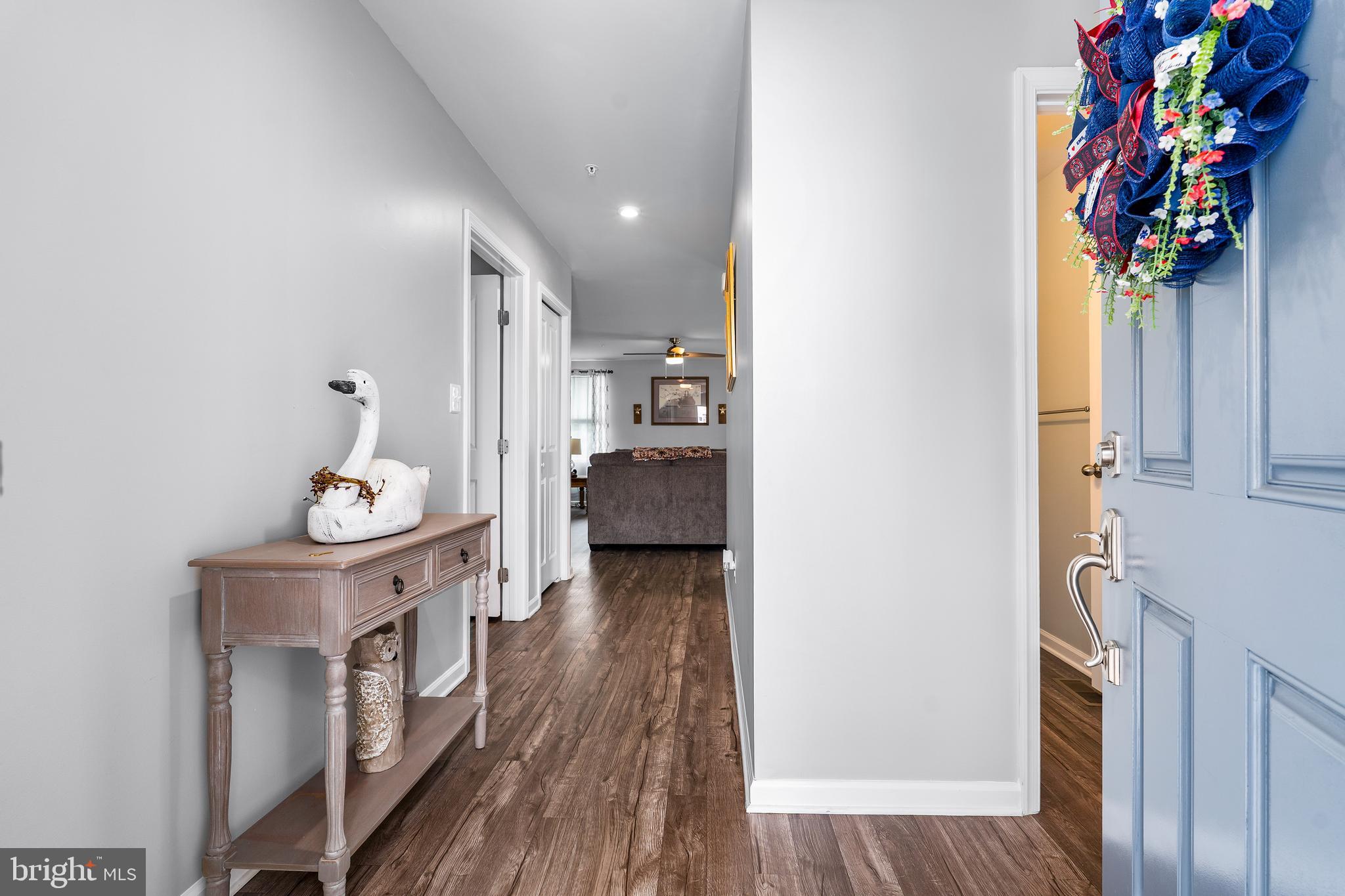 8 CRABAPPLE COURT