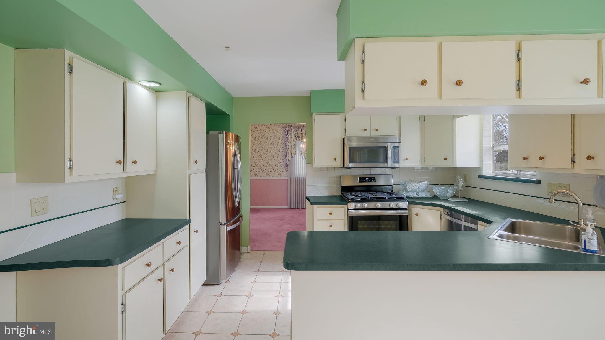 HUNTINGDON HOMES - Residential