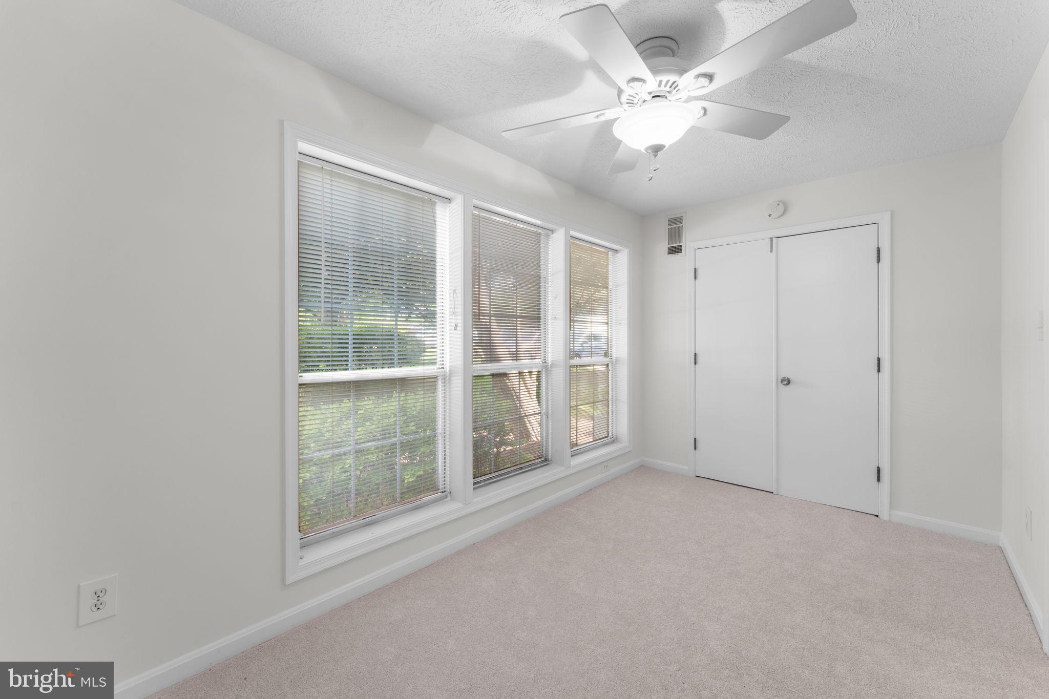 THE OAKTON - Residential