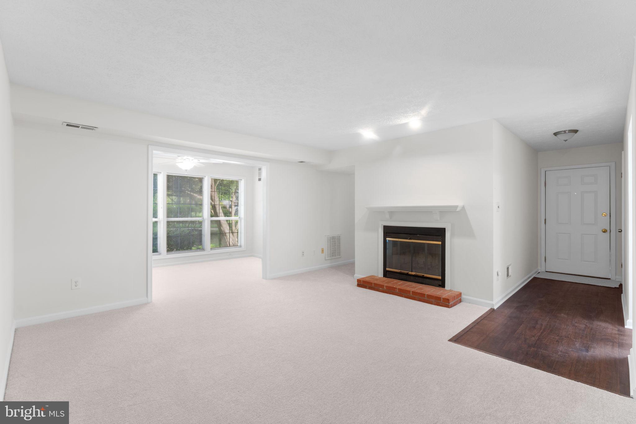 THE OAKTON - Residential