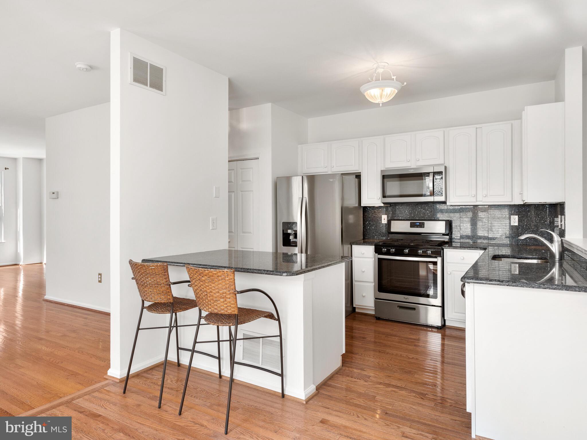 CHARLESTOWN OAKS - Residential