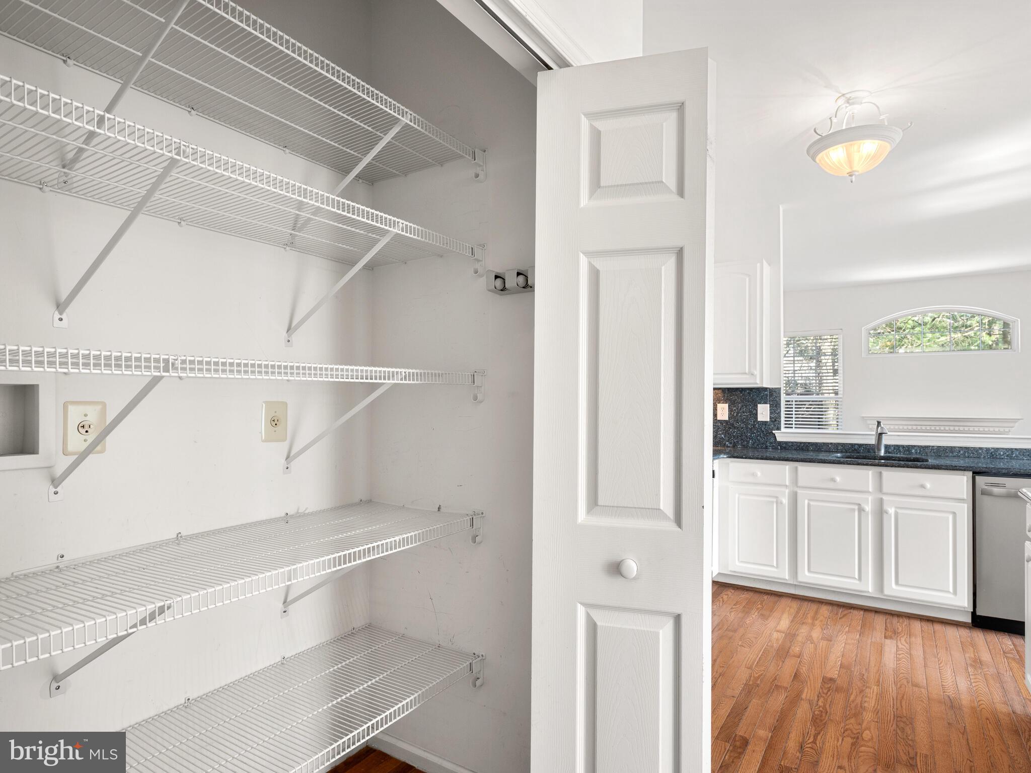 CHARLESTOWN OAKS - Residential