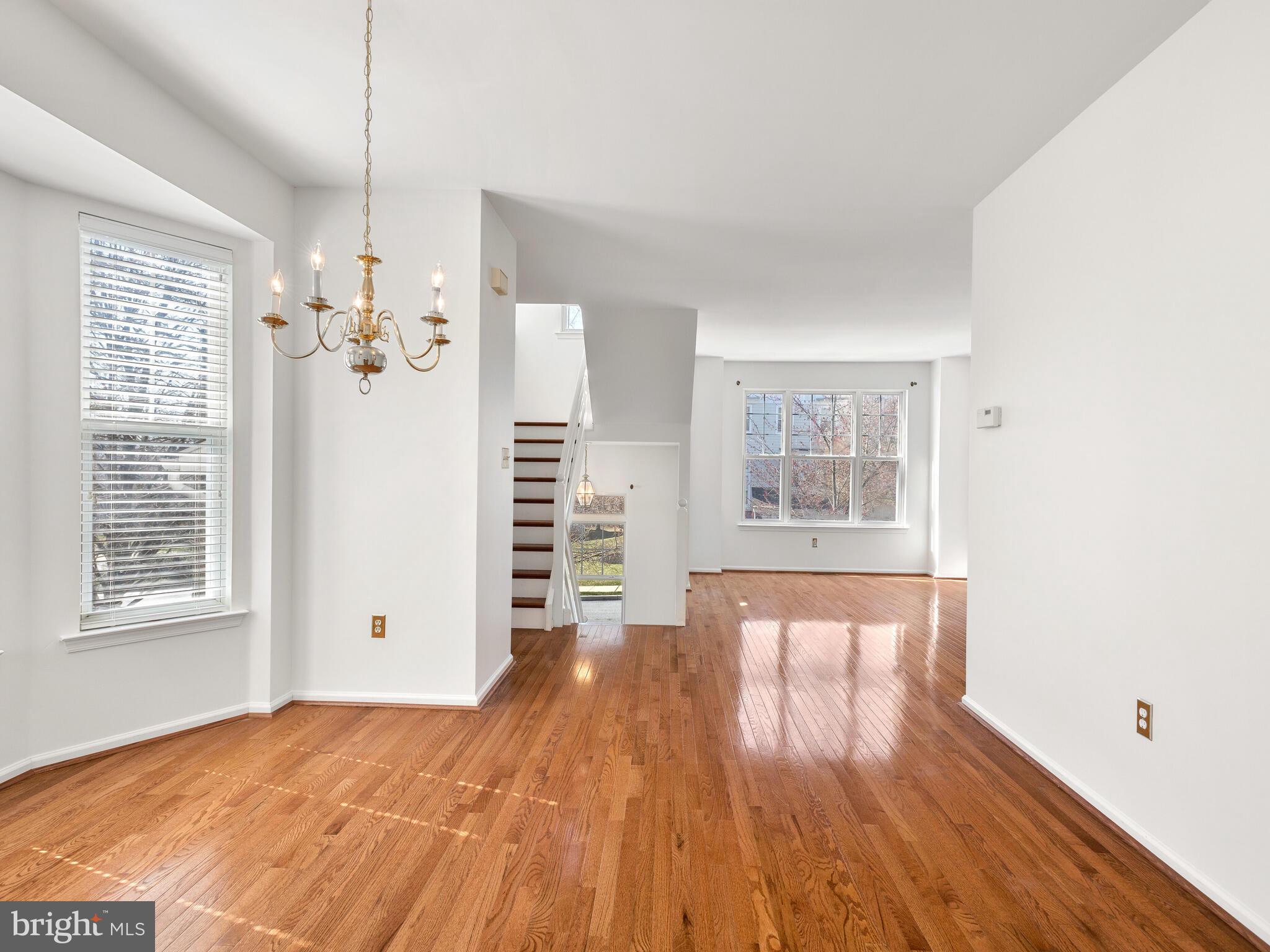 CHARLESTOWN OAKS - Residential