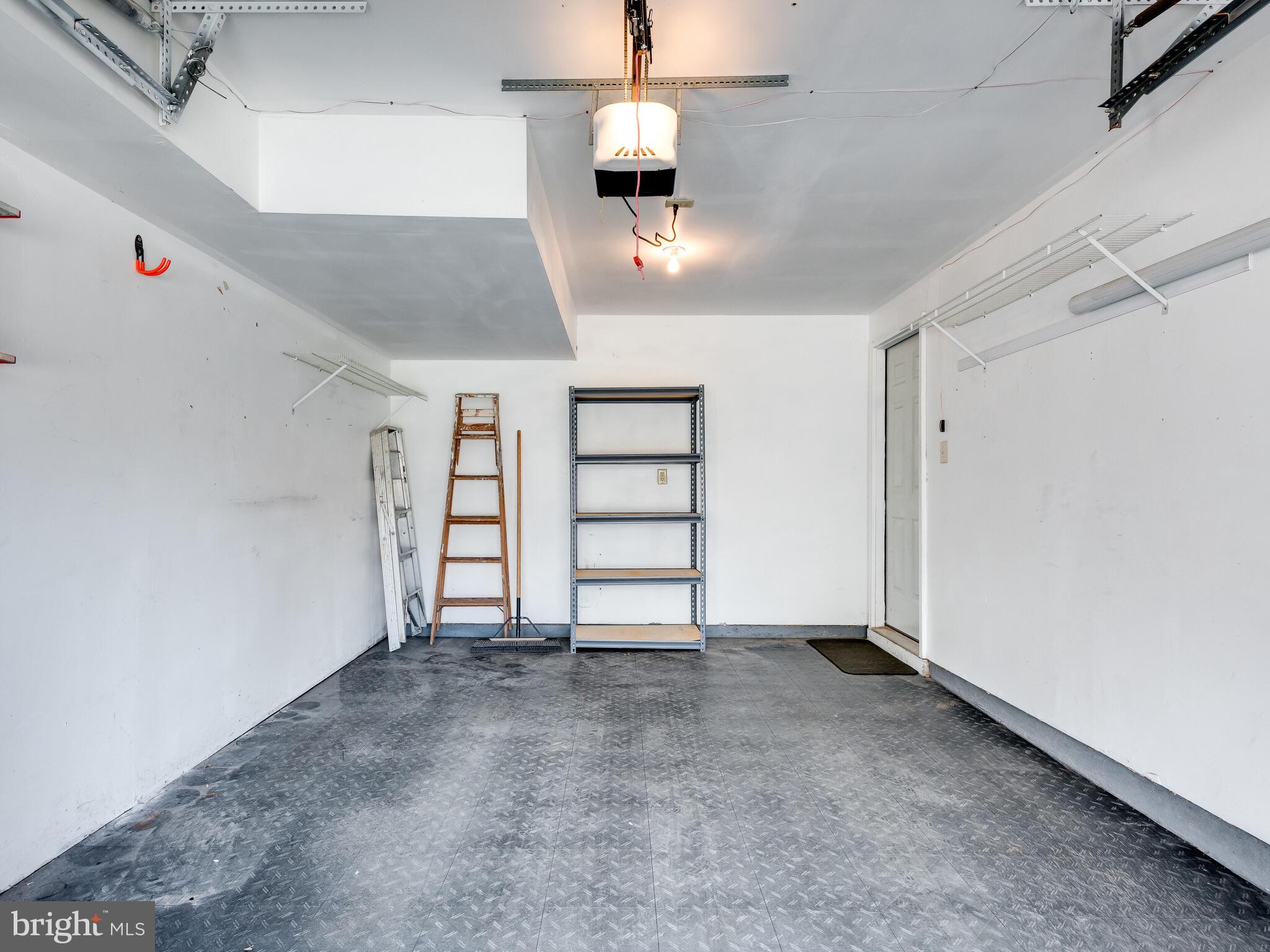 CHARLESTOWN OAKS - Residential