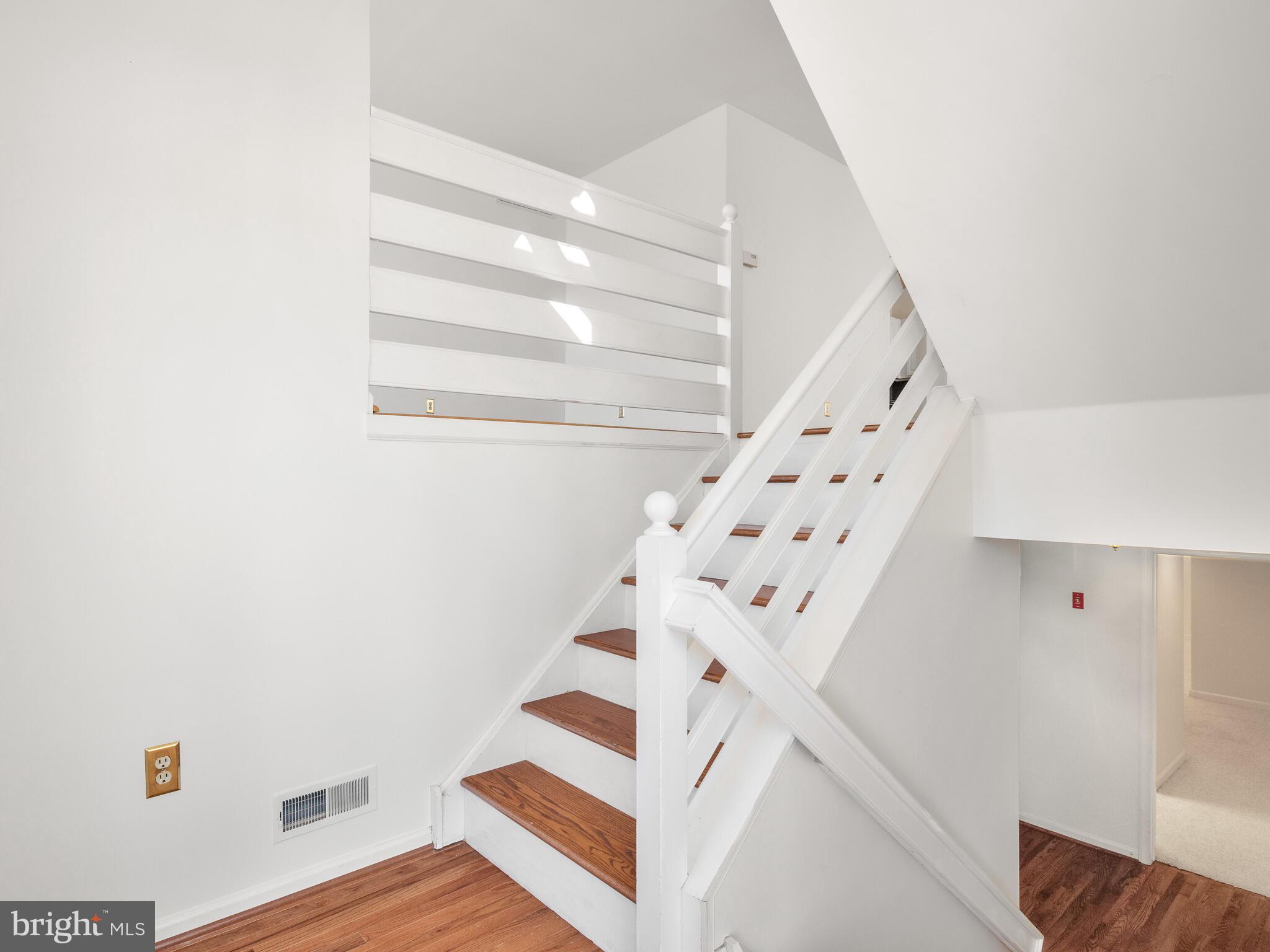 CHARLESTOWN OAKS - Residential