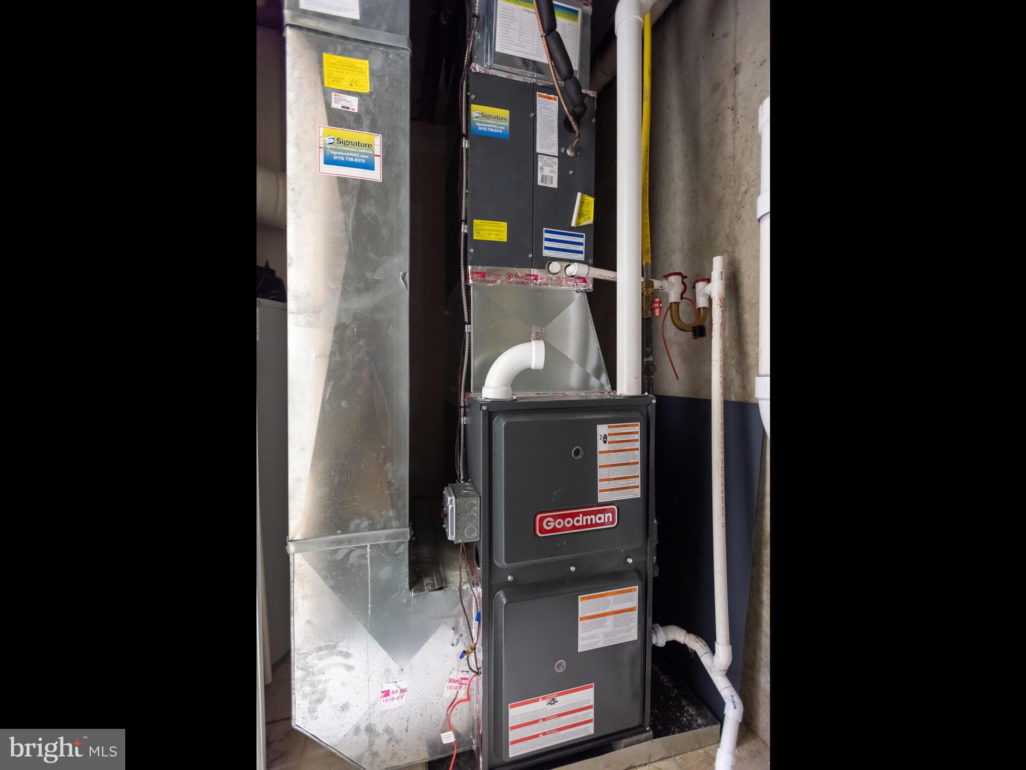 CHARLESTOWN OAKS - Residential