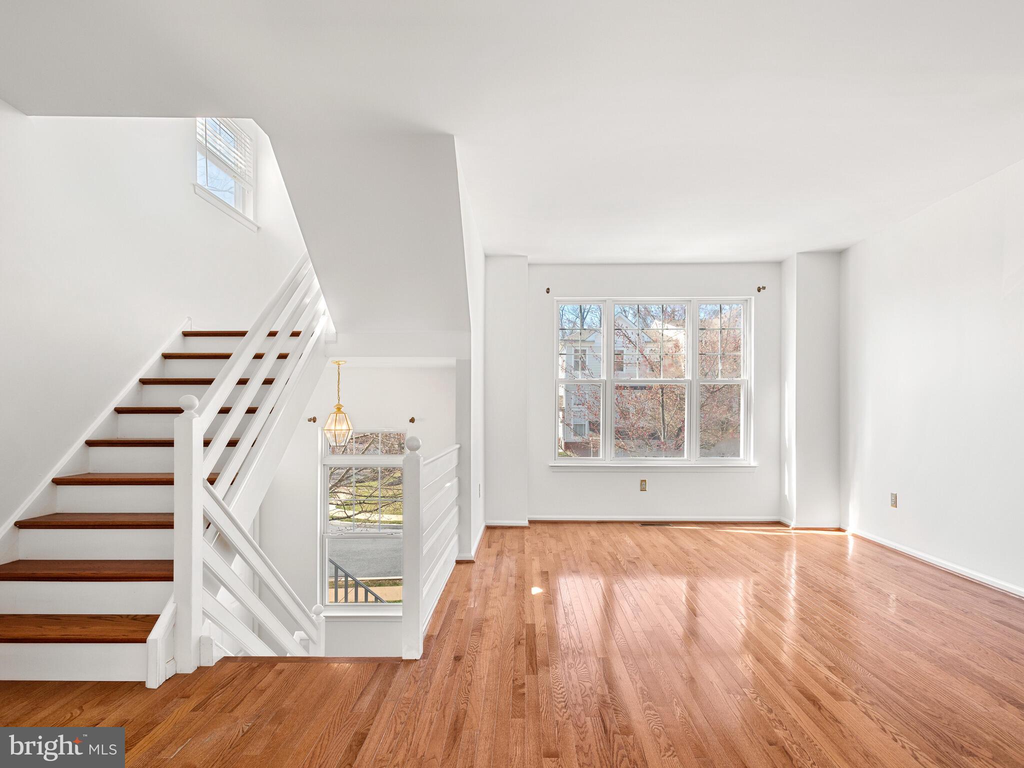 CHARLESTOWN OAKS - Residential