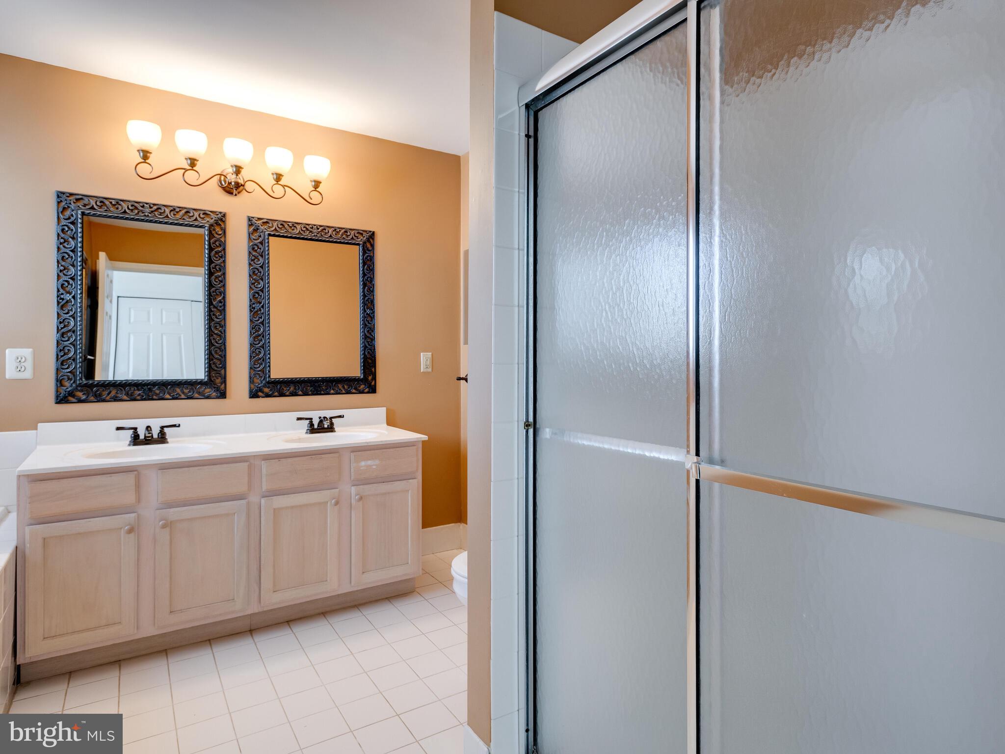 CHARLESTOWN OAKS - Residential