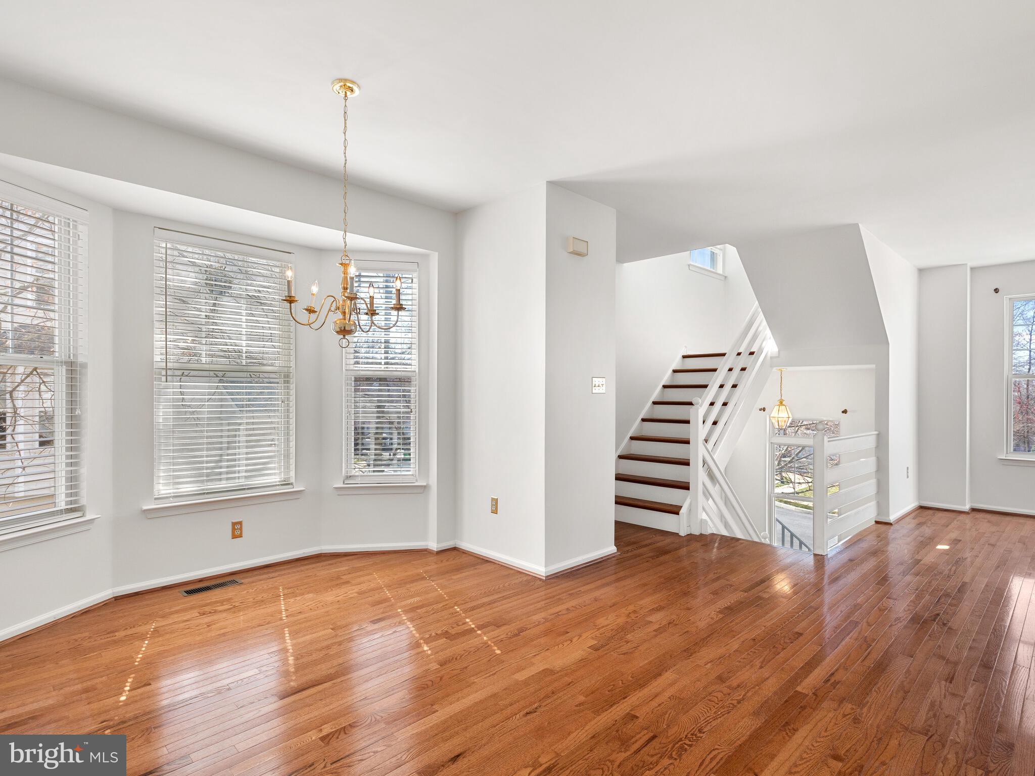 CHARLESTOWN OAKS - Residential