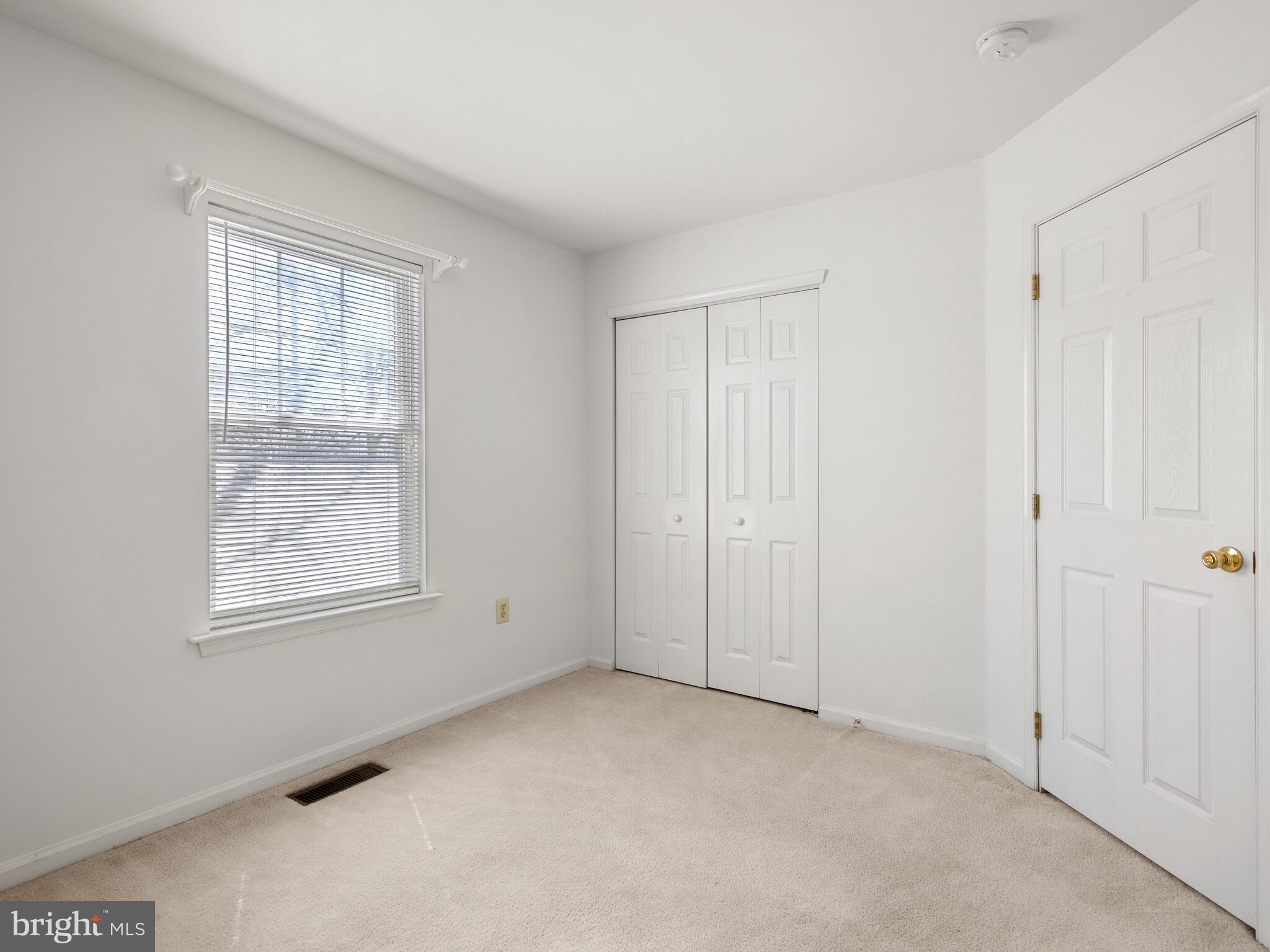 CHARLESTOWN OAKS - Residential