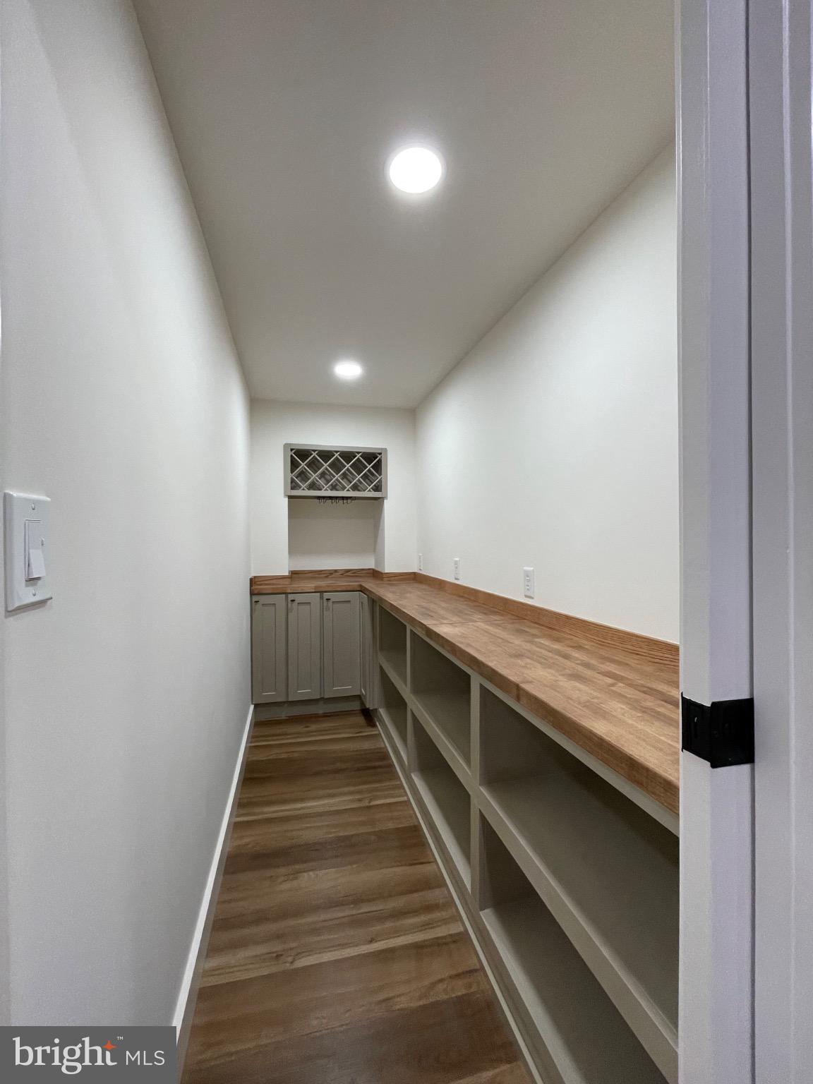 BROWN'S DAM - Residential