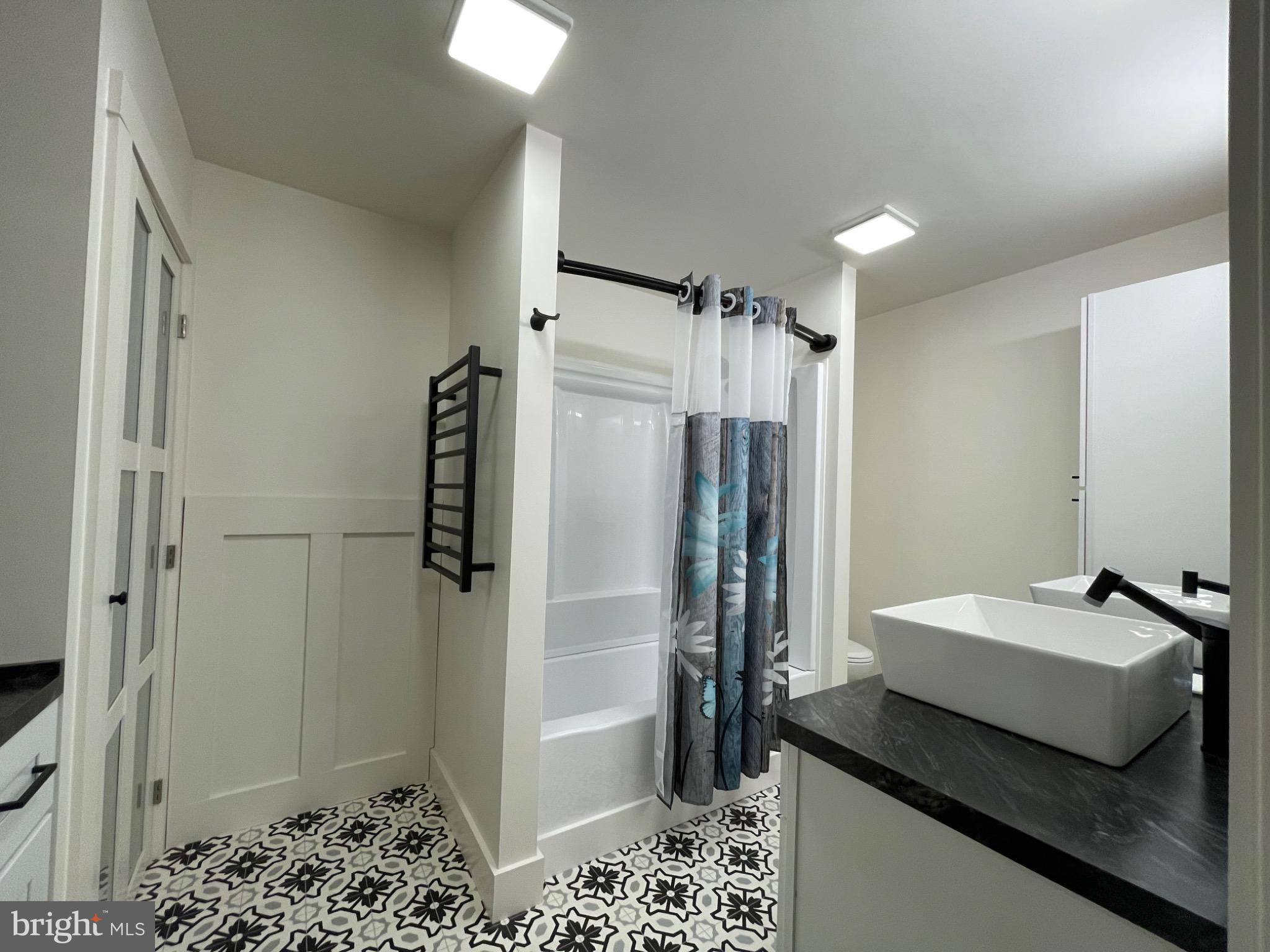 BROWN'S DAM - Residential