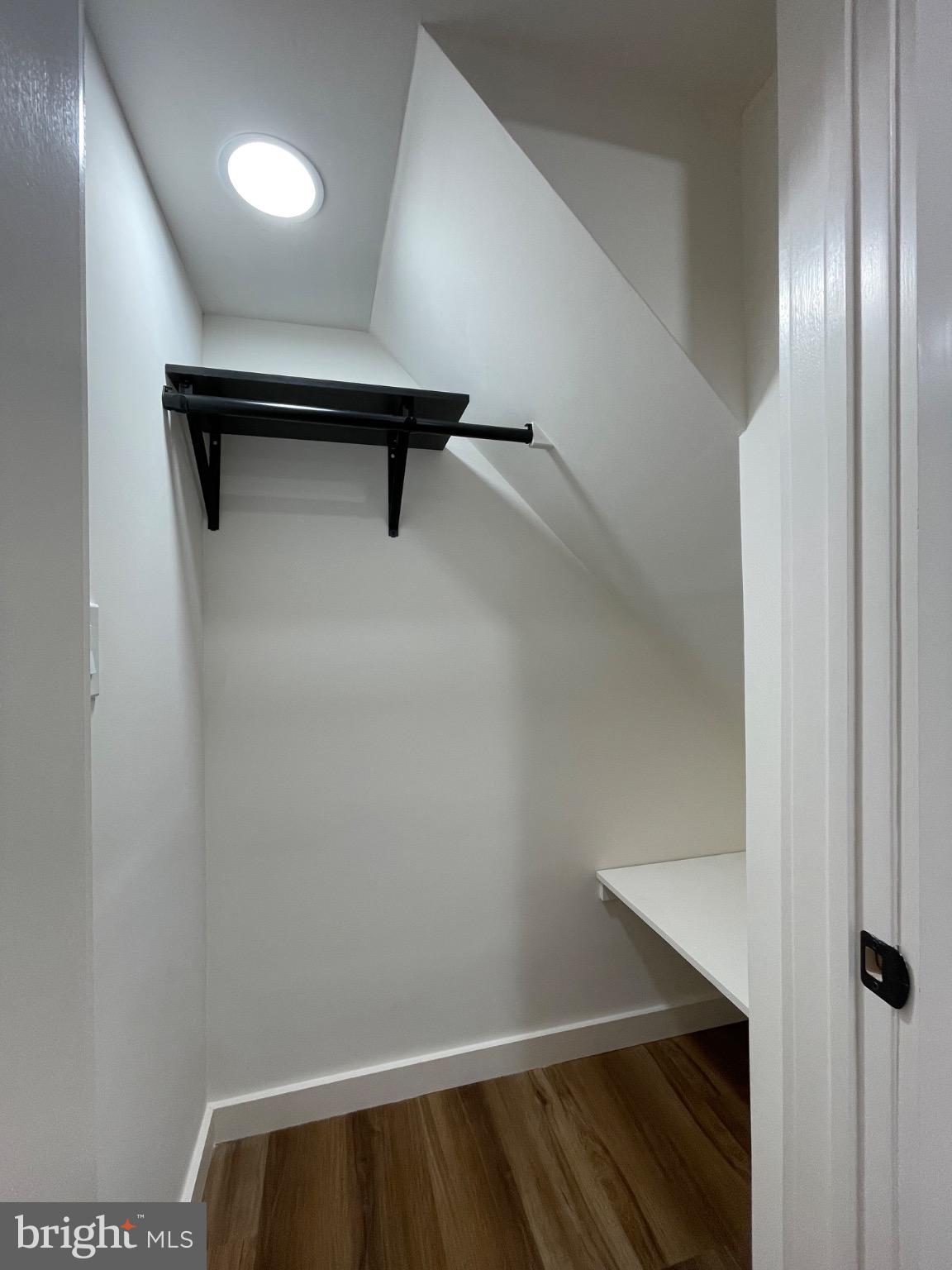 BROWN'S DAM - Residential