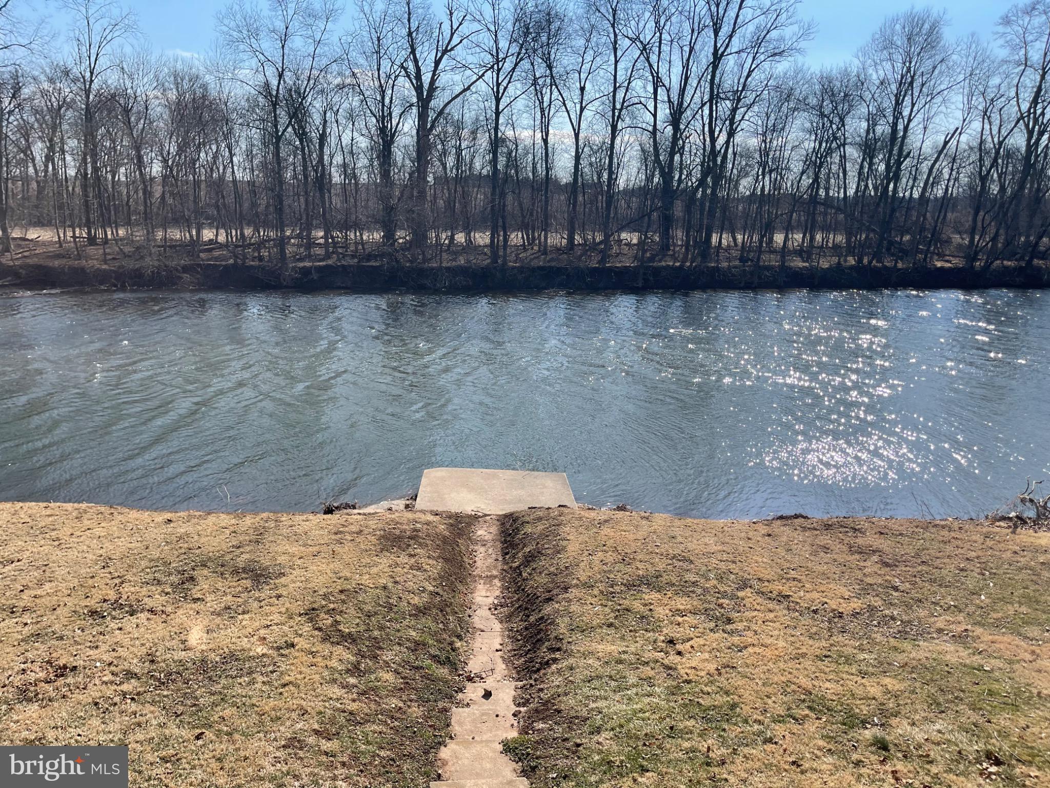 BROWN'S DAM - Residential