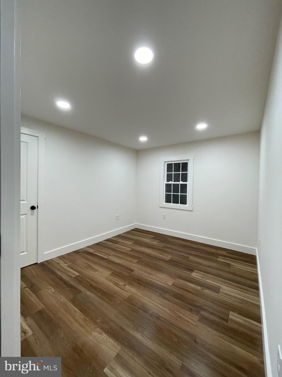 BROWN'S DAM - Residential