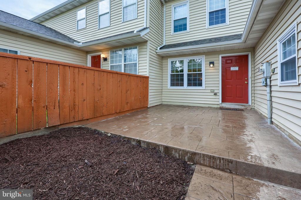 Photo of 117 Treetops Drive, LANCASTER, PA 17601 (MLS # PALA2087974)