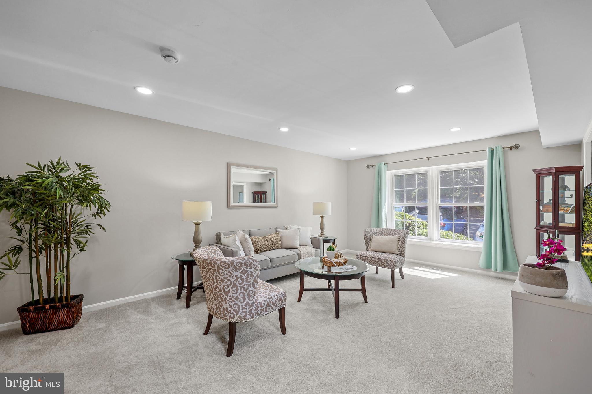 8070 SLEEPY VIEW LANE