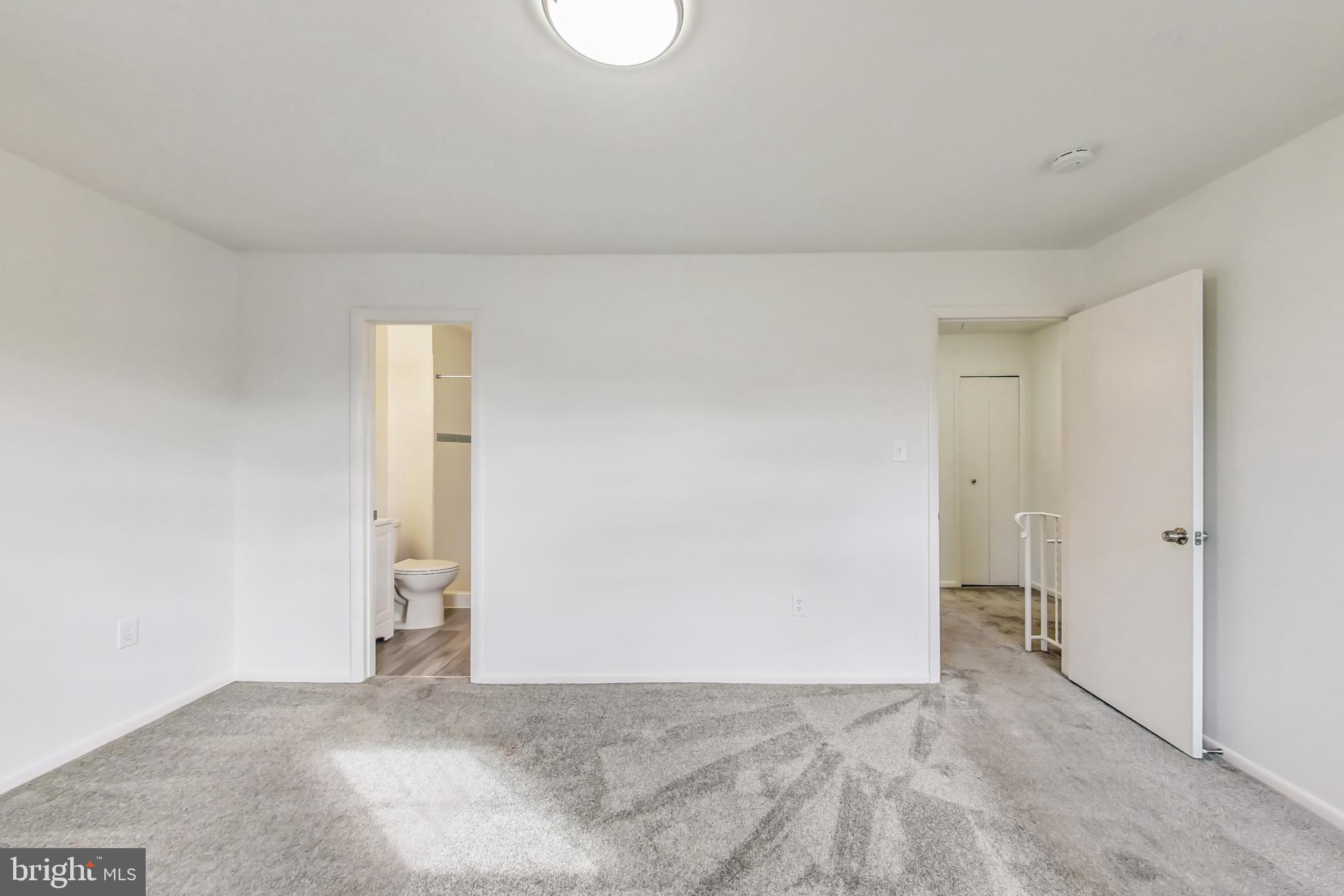 CROMWELL STATION - Residential